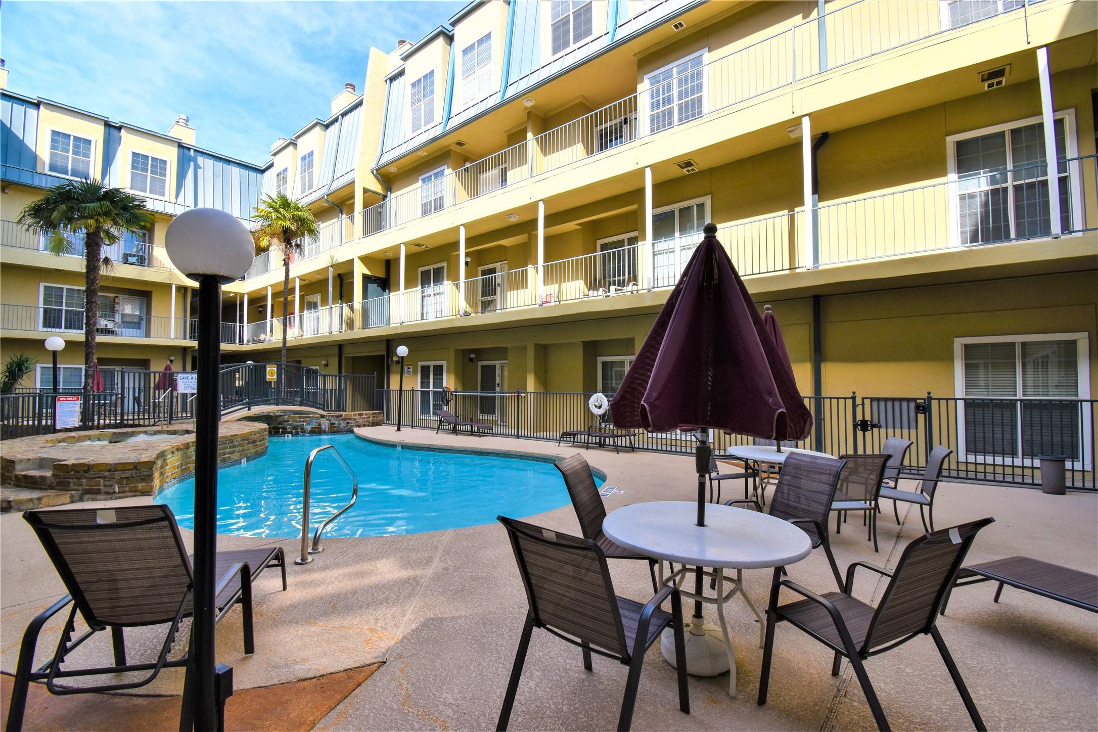 Galveston, TX 77550,921 Marine DR #319