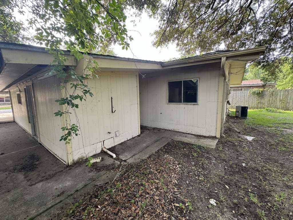 Vidor, TX 77662,270 Triangle DR