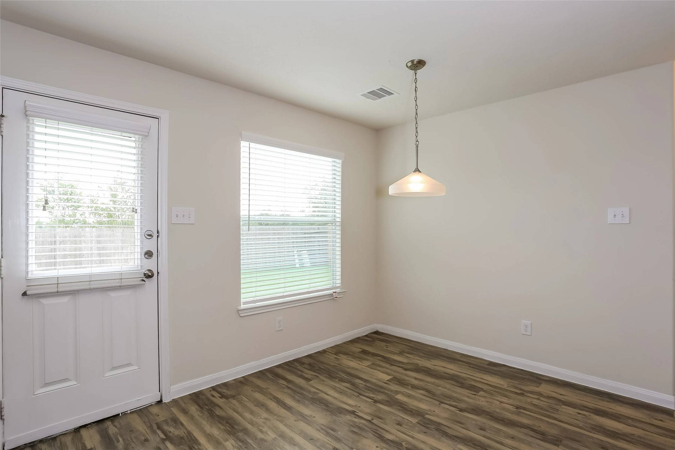 Houston, TX 77045,14402 Acuna LN