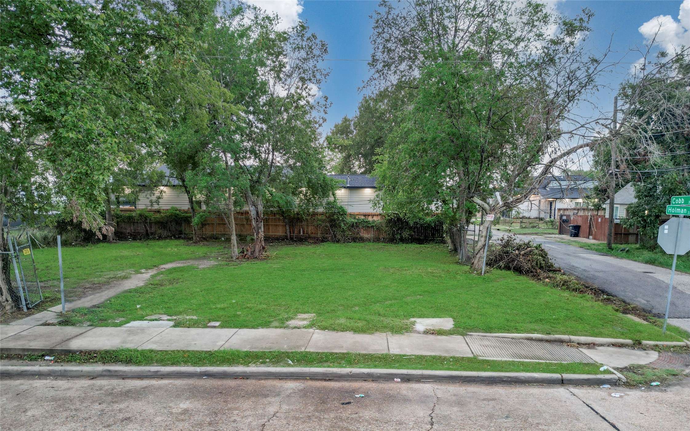 Houston, TX 77004,3350 Holman ST