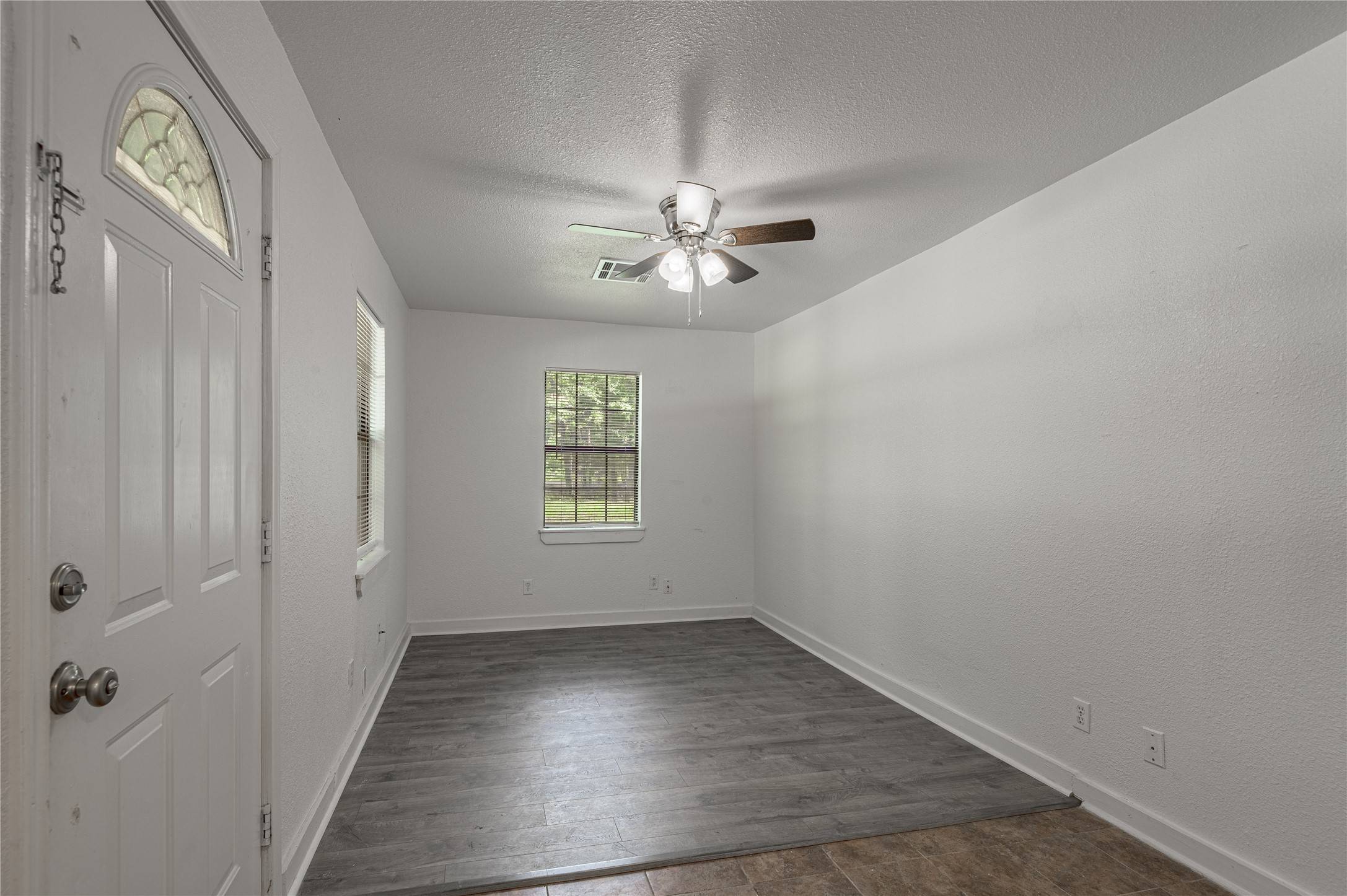 Huntsville, TX 77340,7A Hickory LN