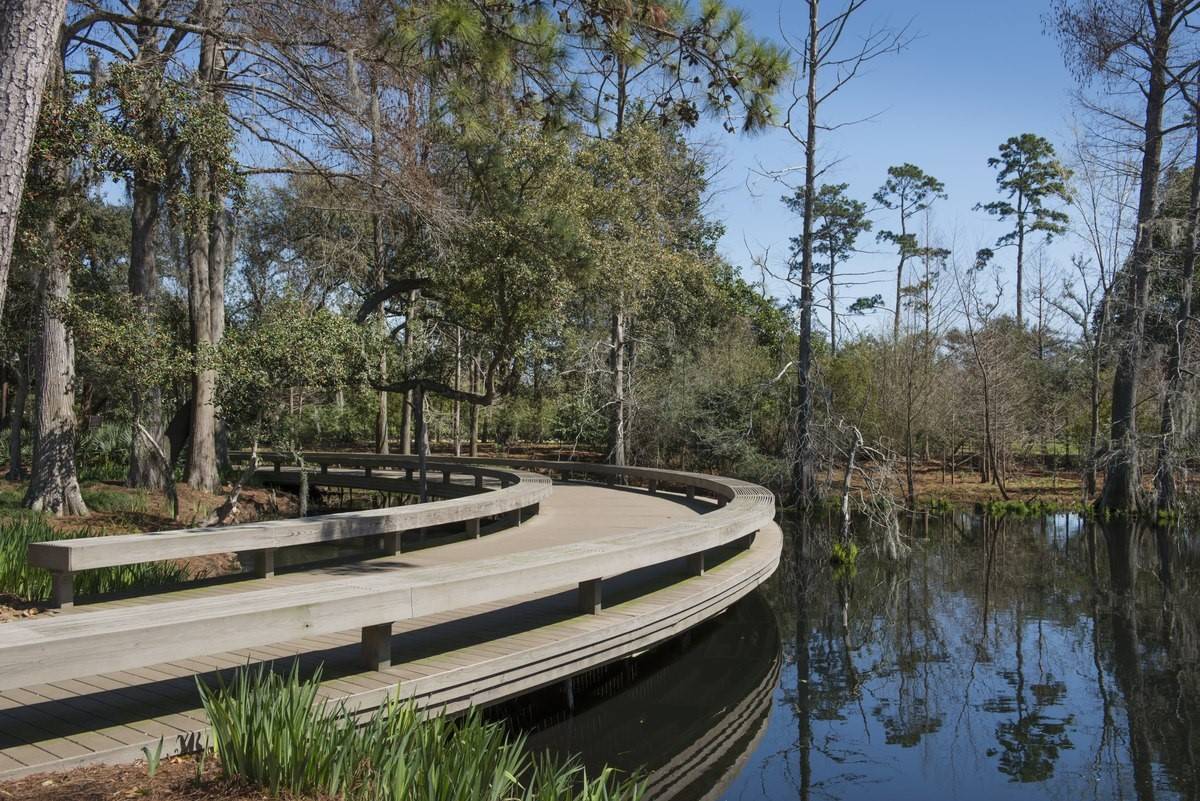 Bridge City, TX 77611,101 J'Leigh LN