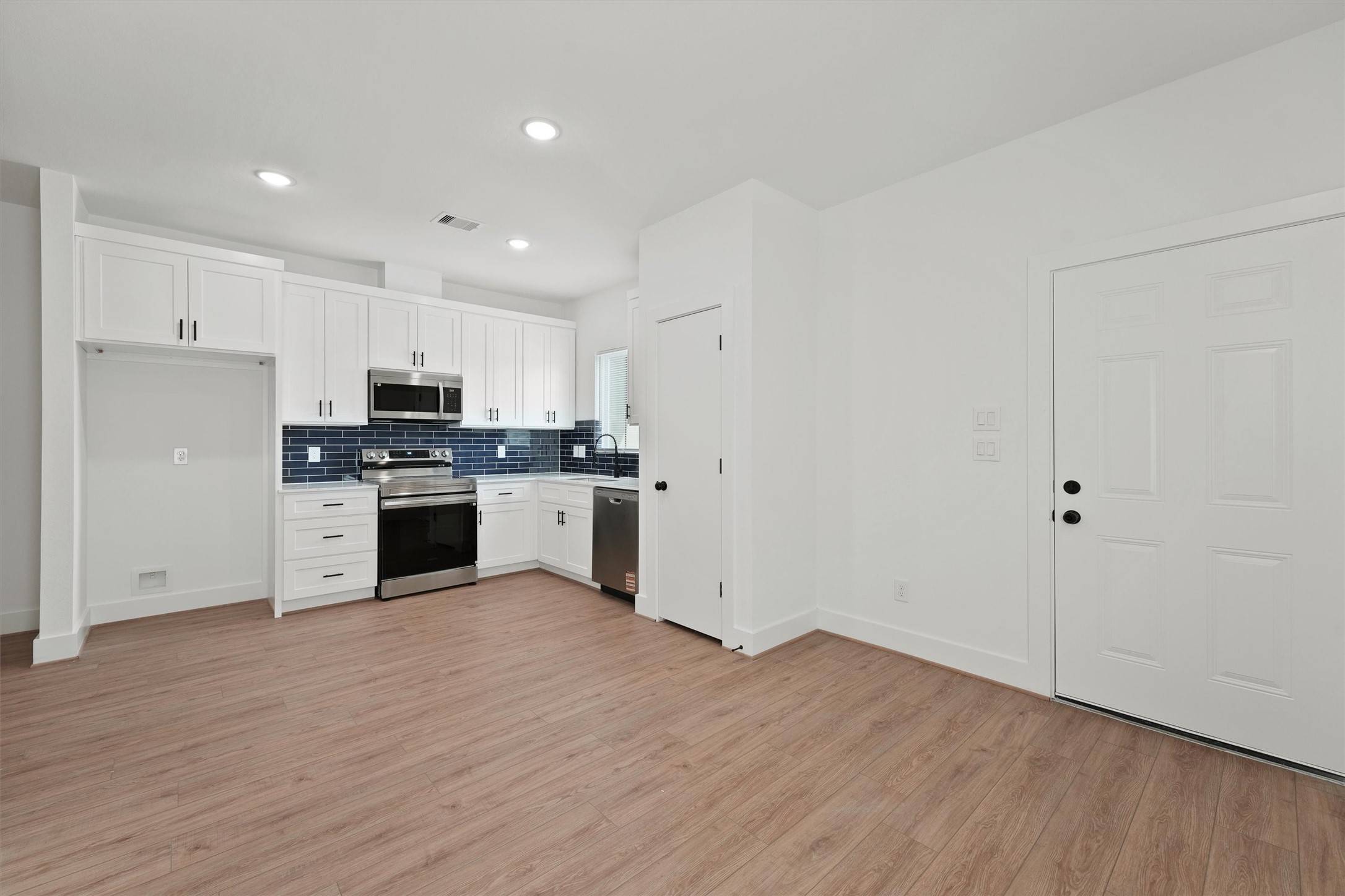 Houston, TX 77029,324 Clearwater ST #A-B