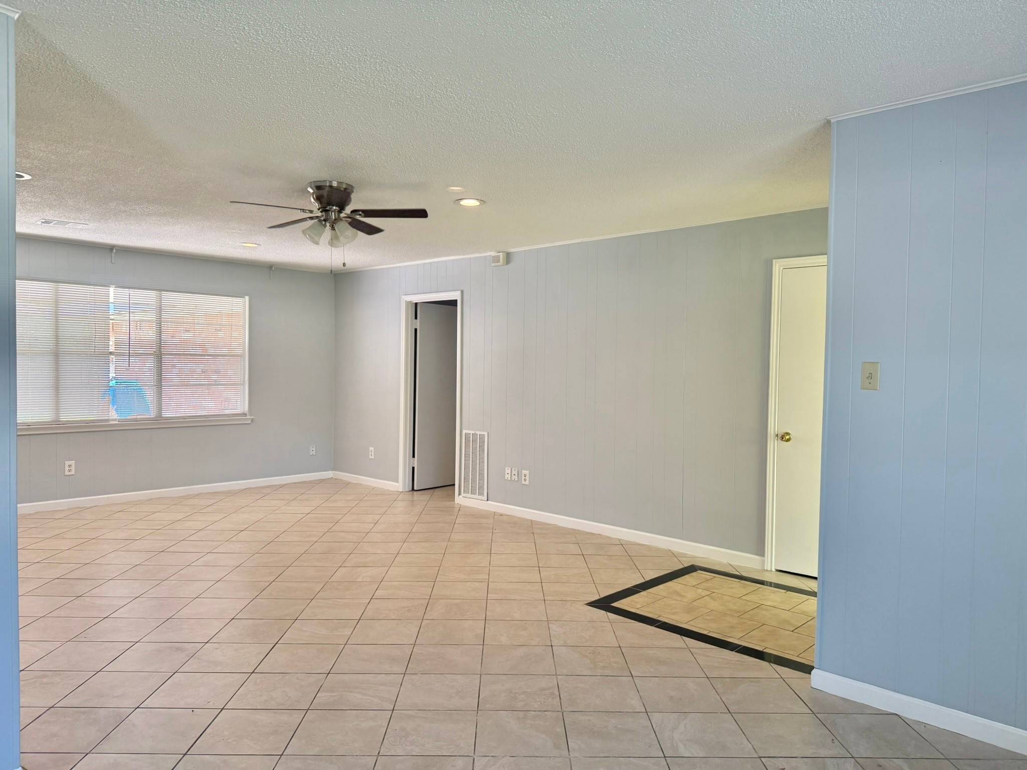 Pearland, TX 77581,2107 Old Alvin RD