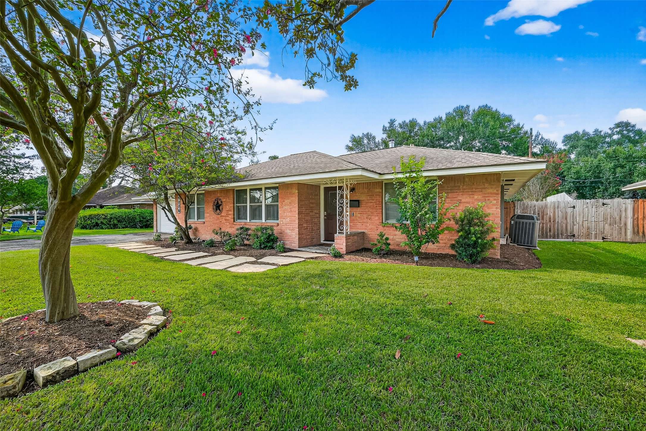 Houston, TX 77080,9006 Greiner DR