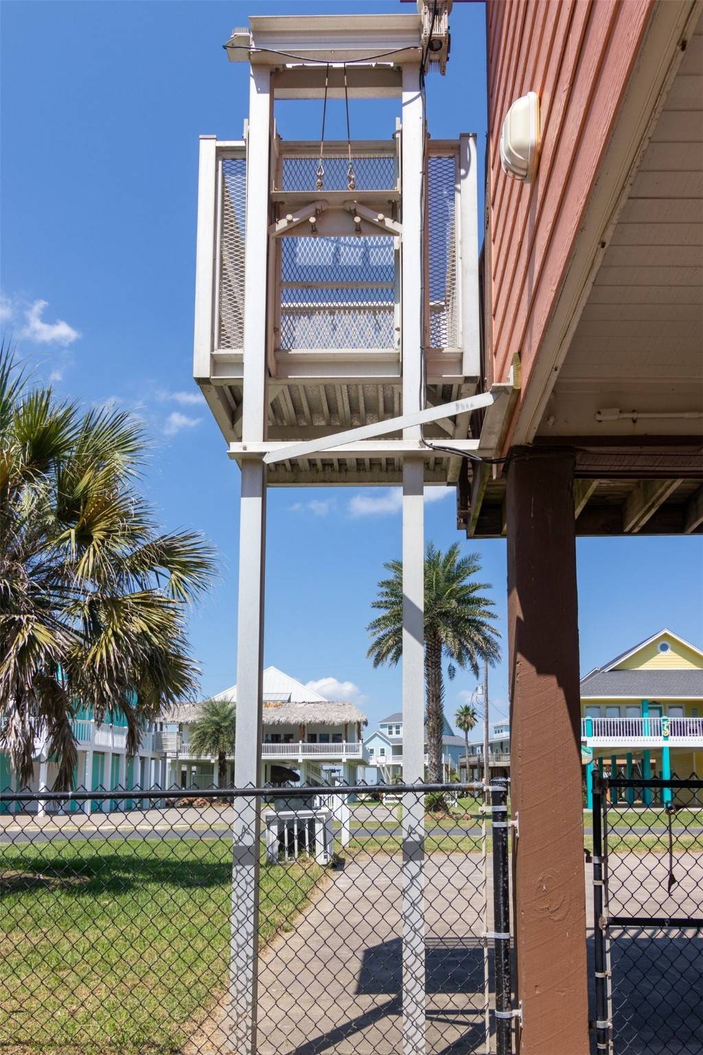 Crystal Beach, TX 77650,2332 Martinique