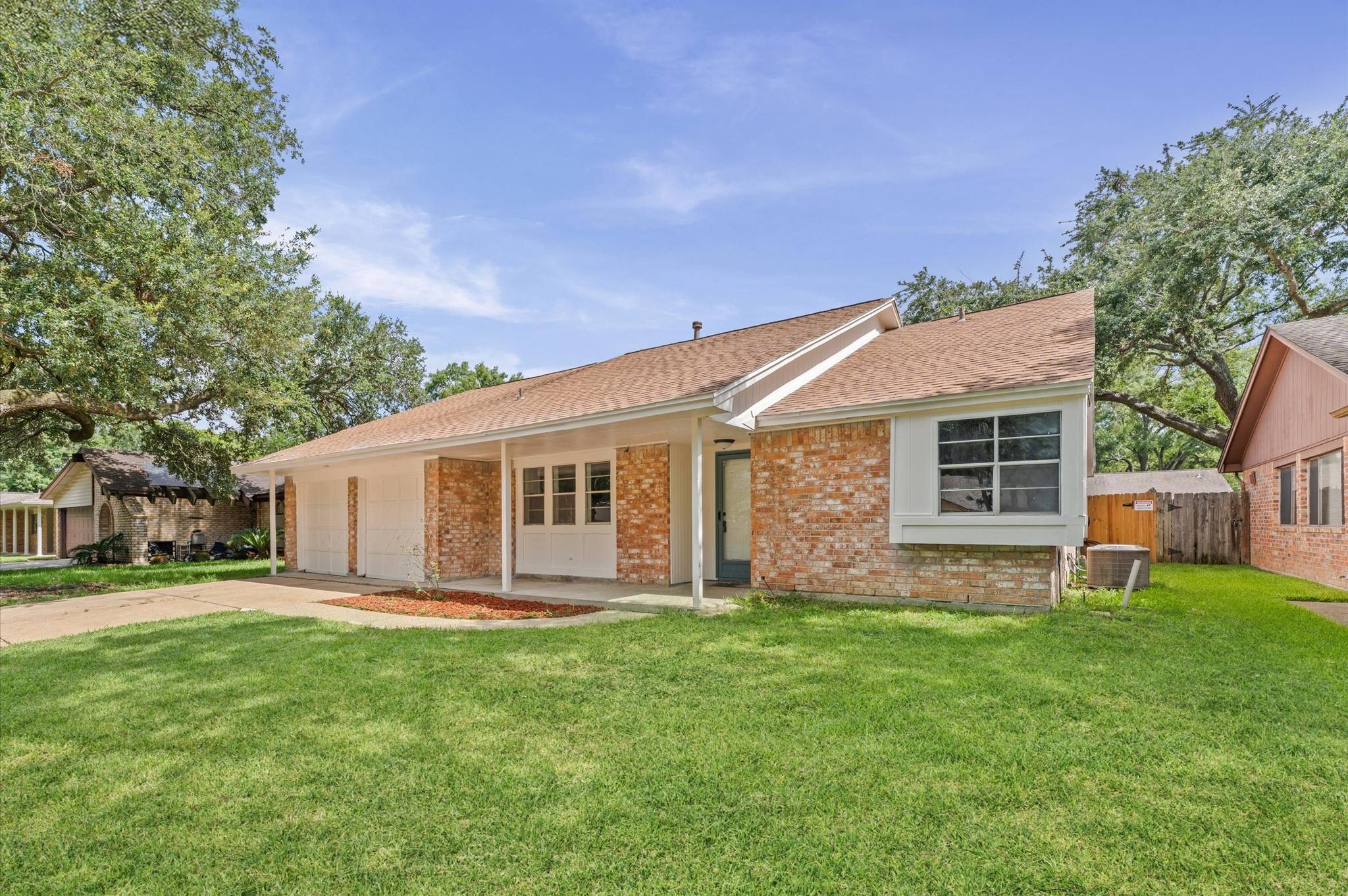 Houston, TX 77059,16219 Cavendish DR