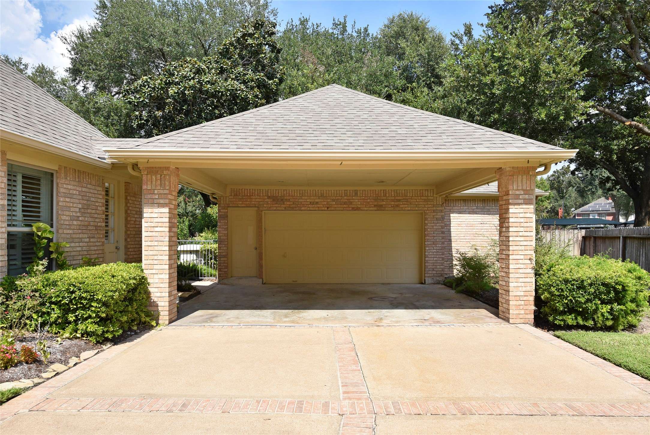 Sugar Land, TX 77478,3315 Meadowside DR