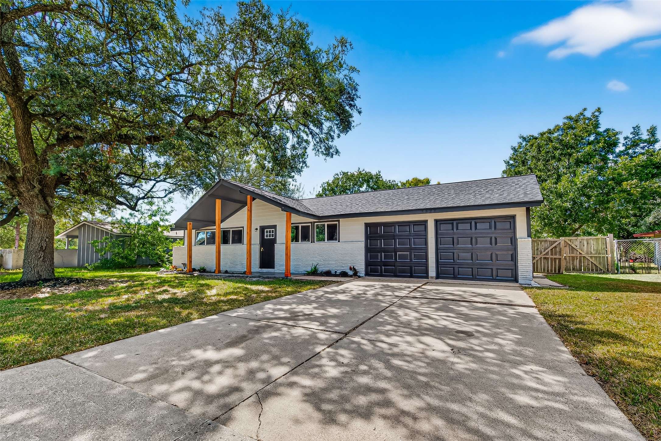 La Porte, TX 77571,3422 Valleybrook