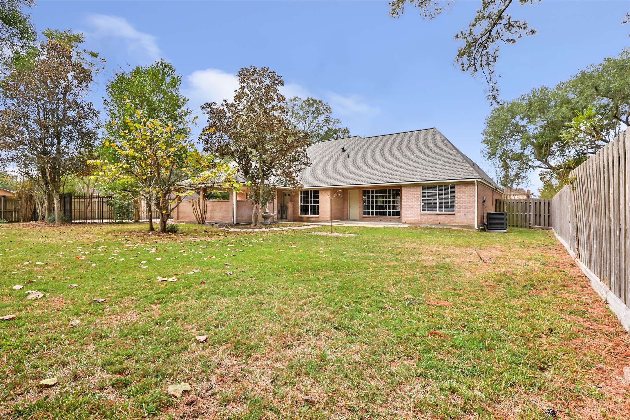 Liberty, TX 77575,6008 Lakeside DR