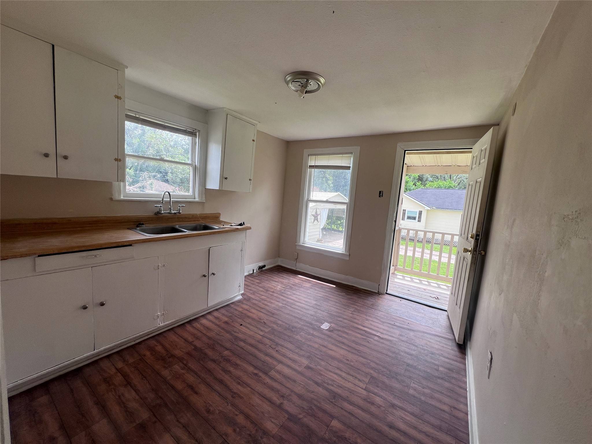 Wharton, TX 77488,816 E Abell ST