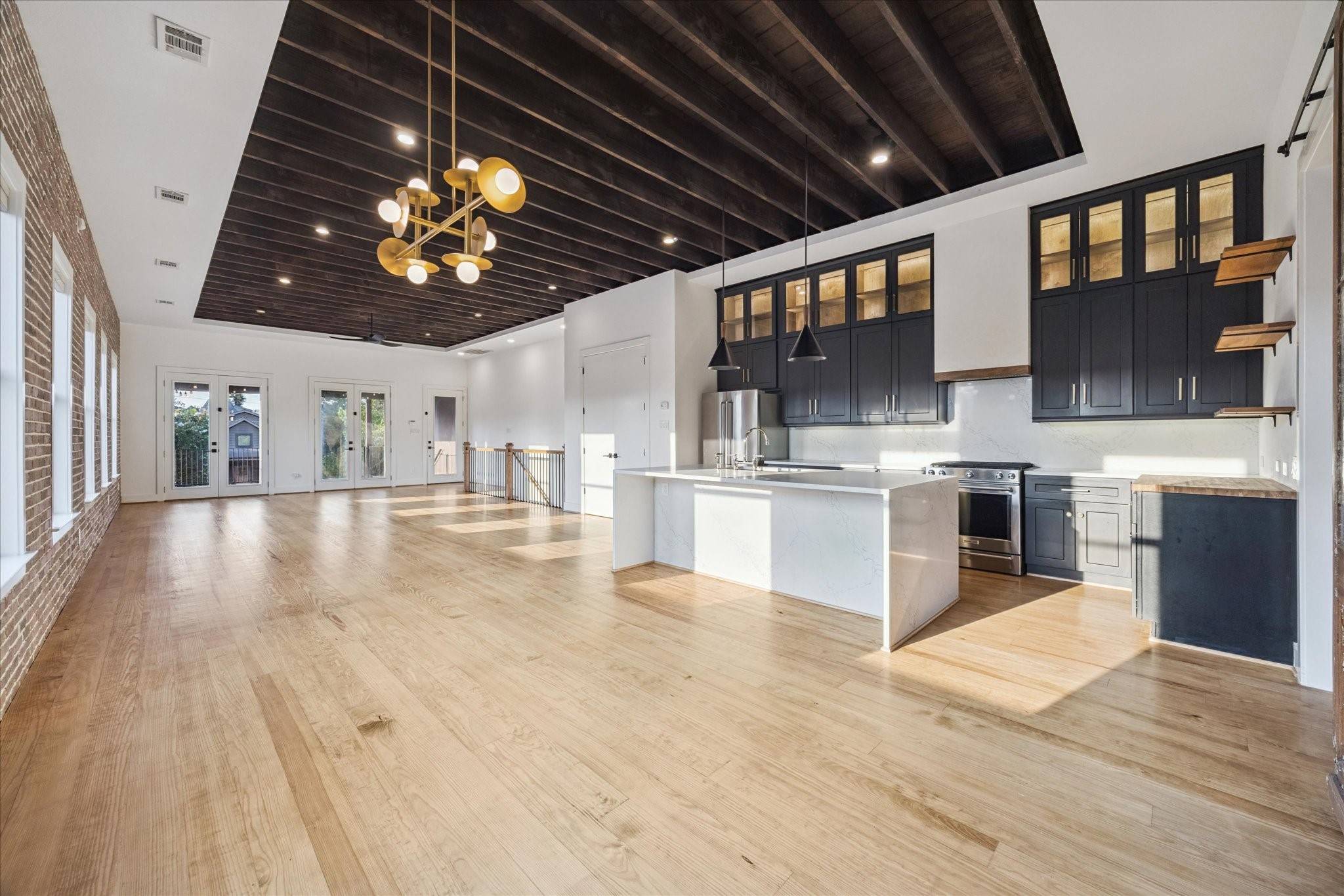 Houston, TX 77009,844 E 25th ST