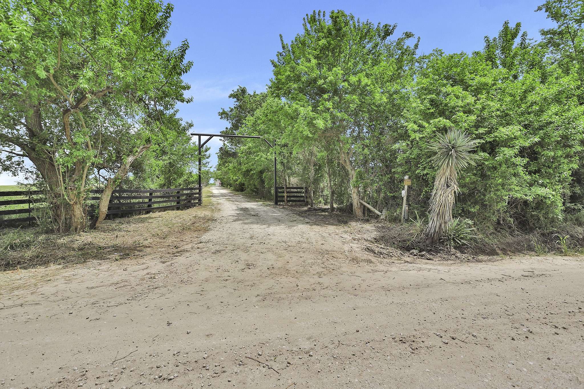 Richards, TX 77873,9544 County Road 235