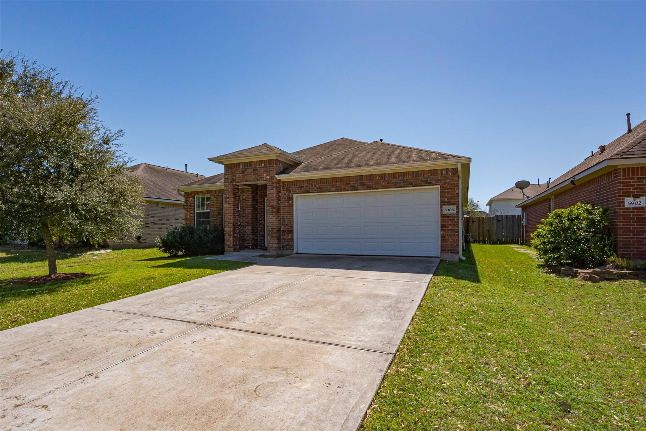 Richmond, TX 77469,5906 Yaupon Ridge DR