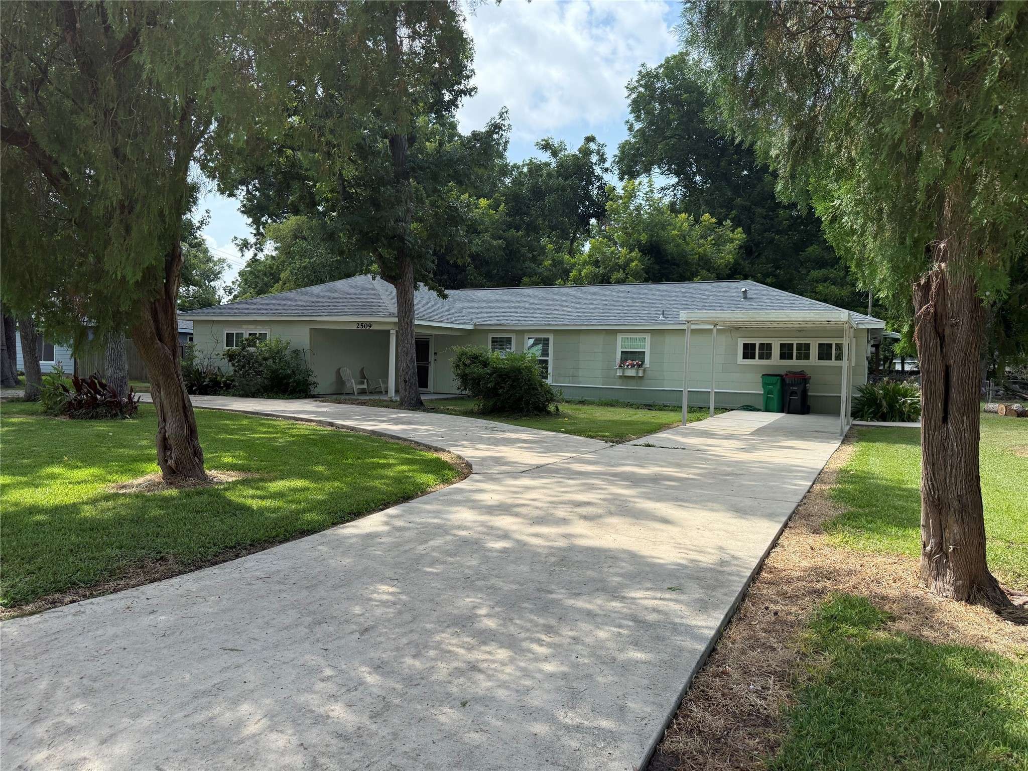 Baytown, TX 77520,2509 Ward RD