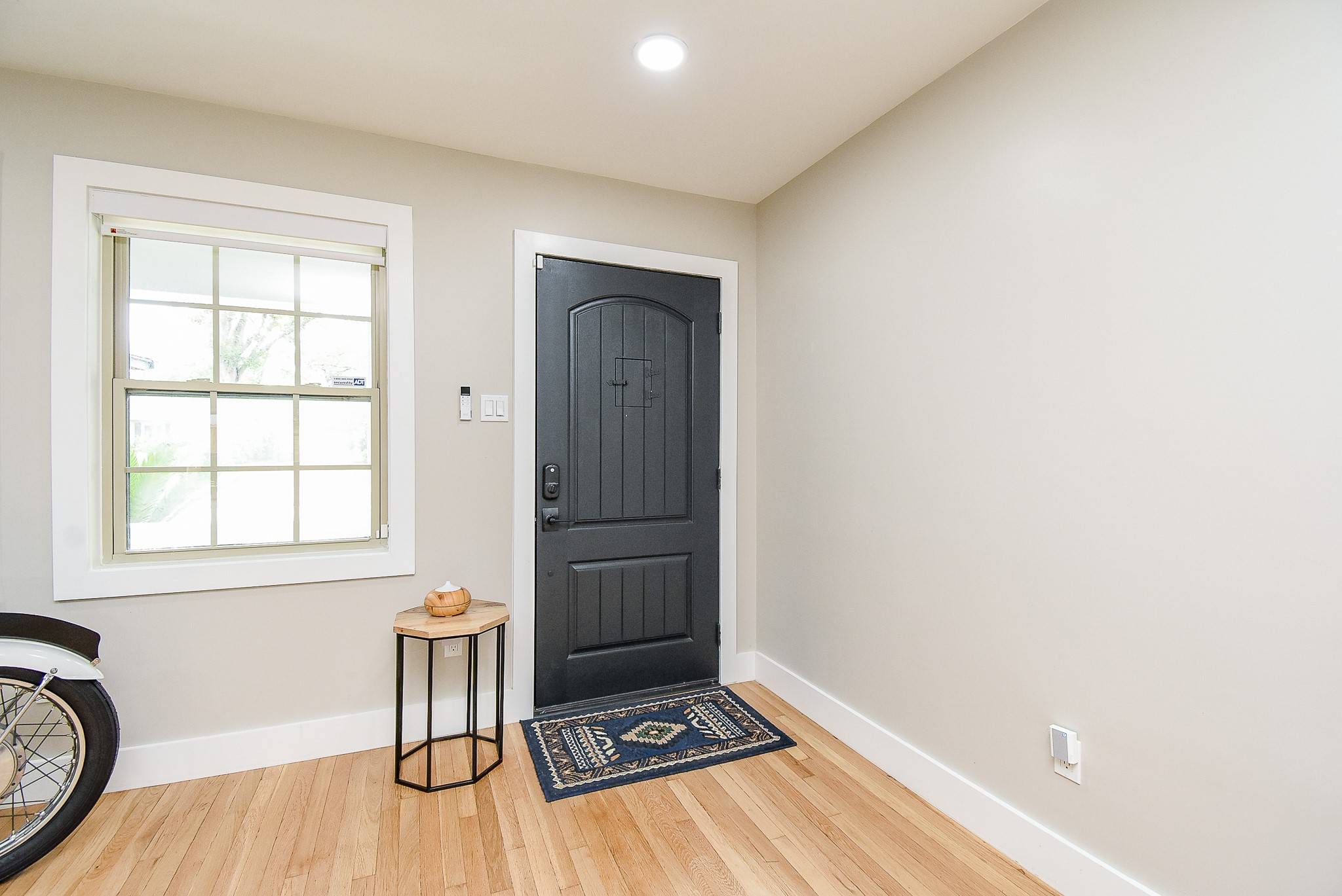 Houston, TX 77055,6623 Housman ST
