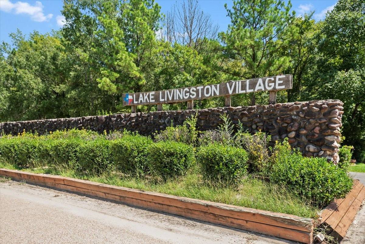 Livingston, TX 77351,211 Woodstock