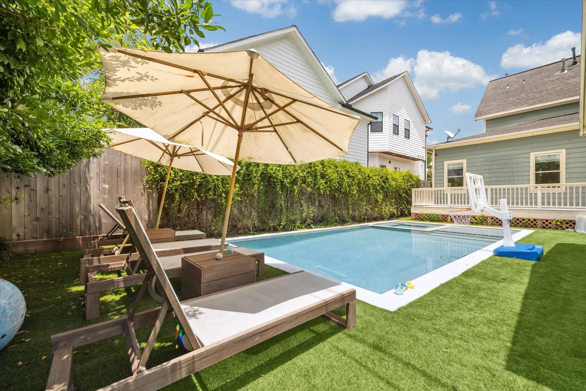 Houston, TX 77009,1101 Tabor ST