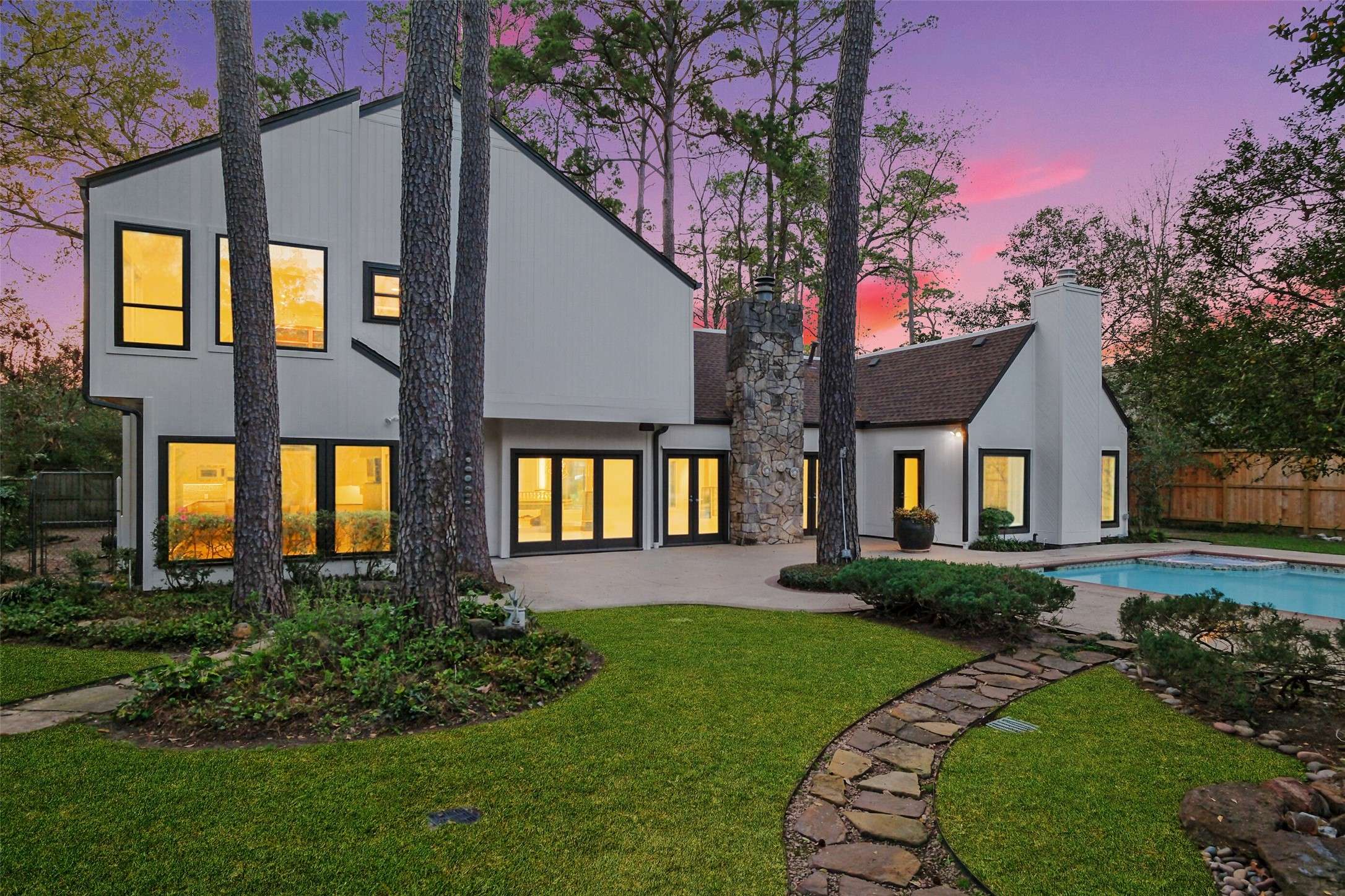 Houston, TX 77024,638 Voss RD