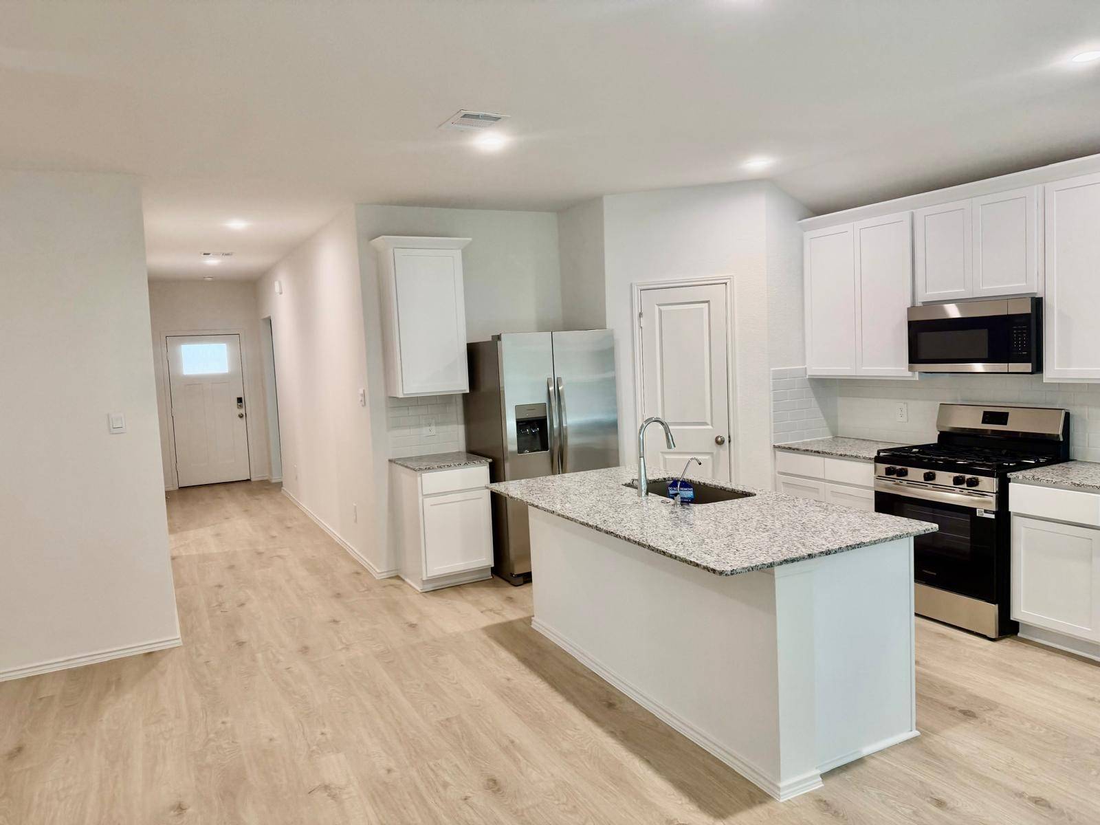 Fresno, TX 77545,4922 OAKWOOD DRIVE