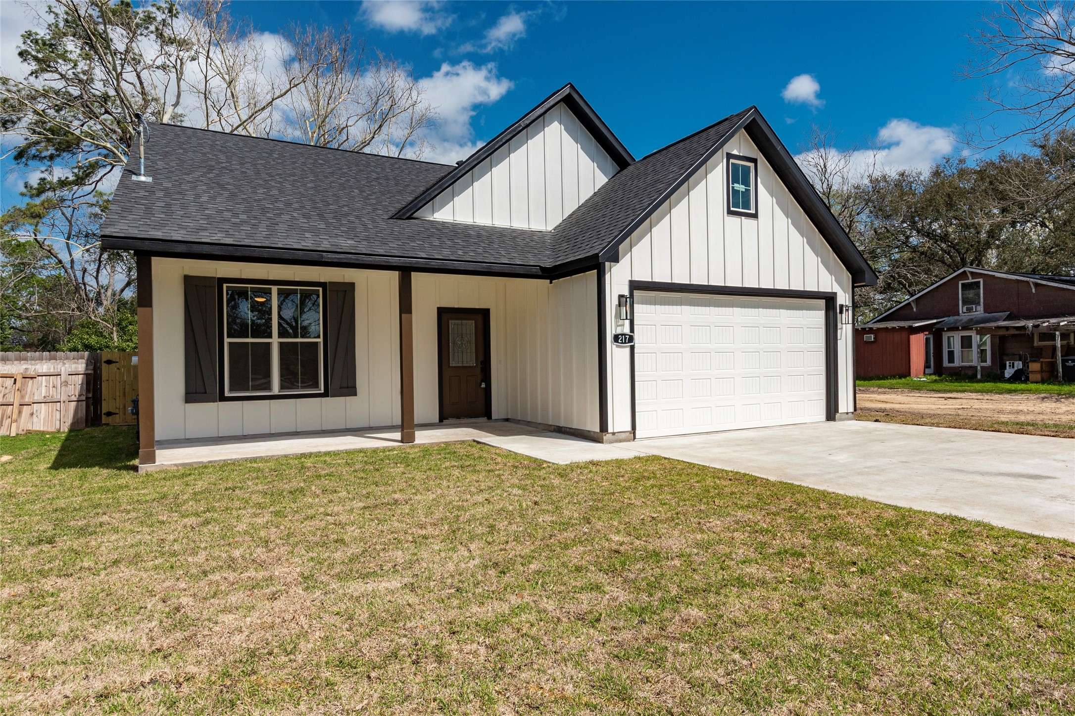 Alvin, TX 77511,217 E Southland AVE