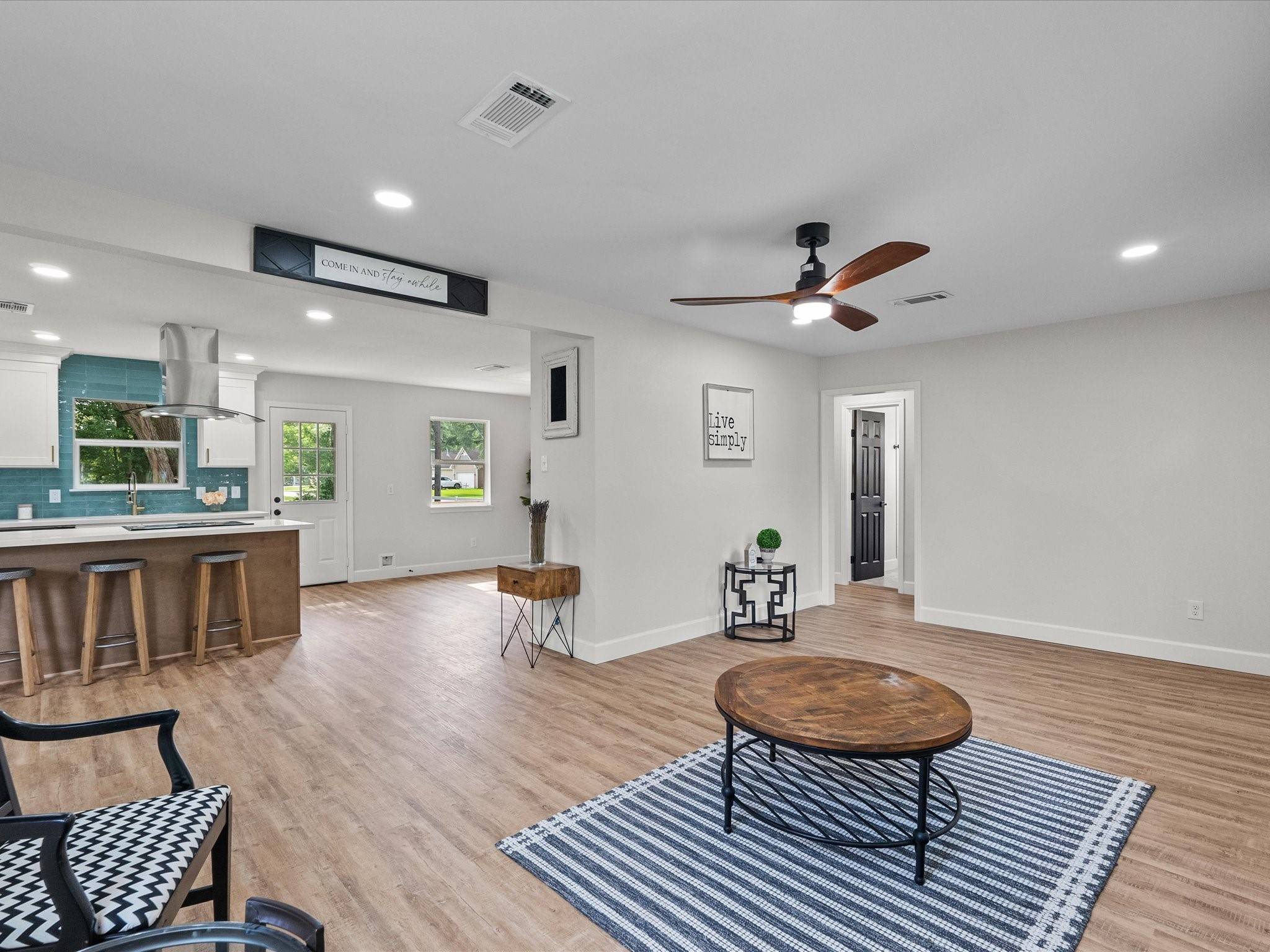 Santa Fe, TX 77510,5225 Main ST
