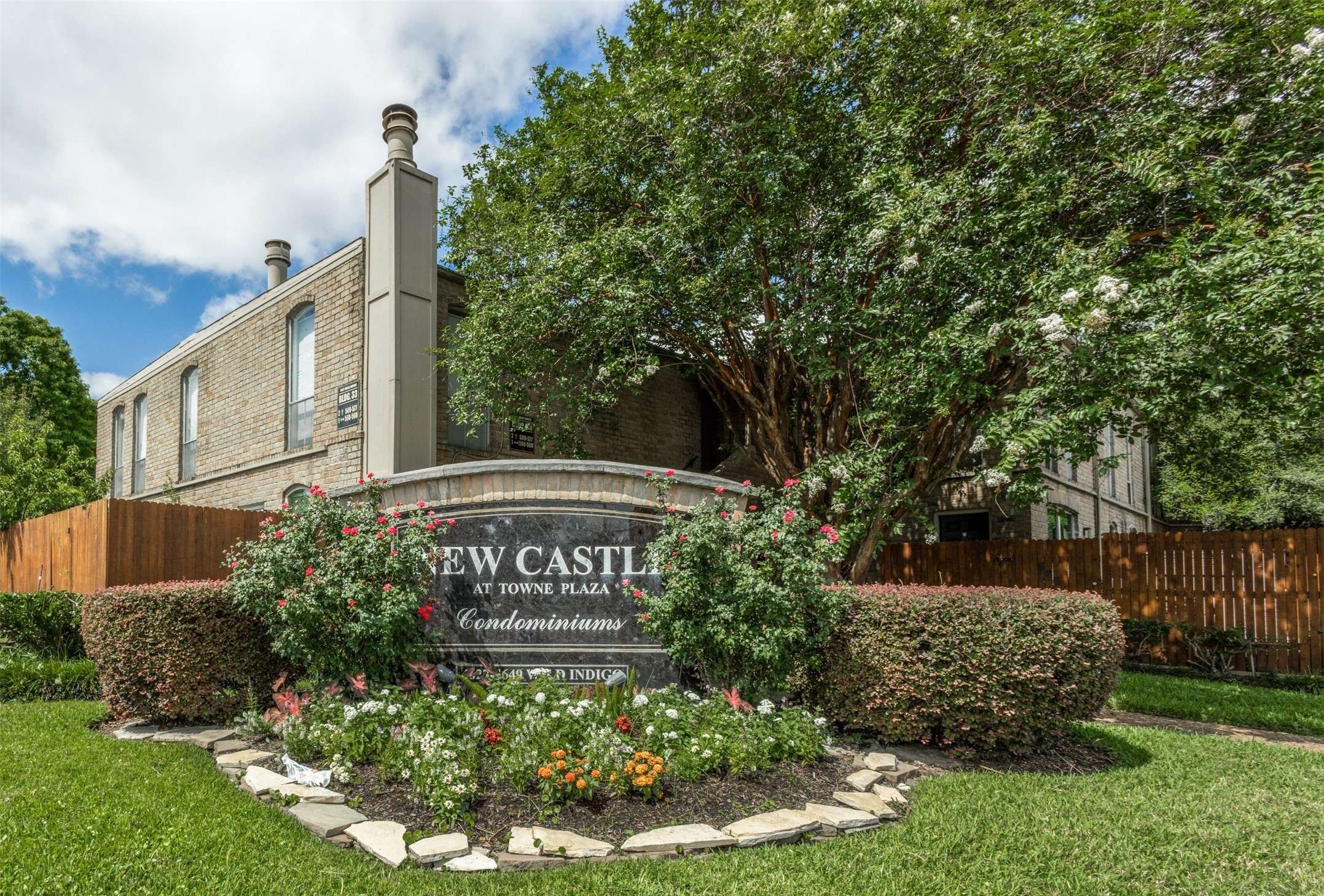 Houston, TX 77027,4633 Wild Indigo ST #536
