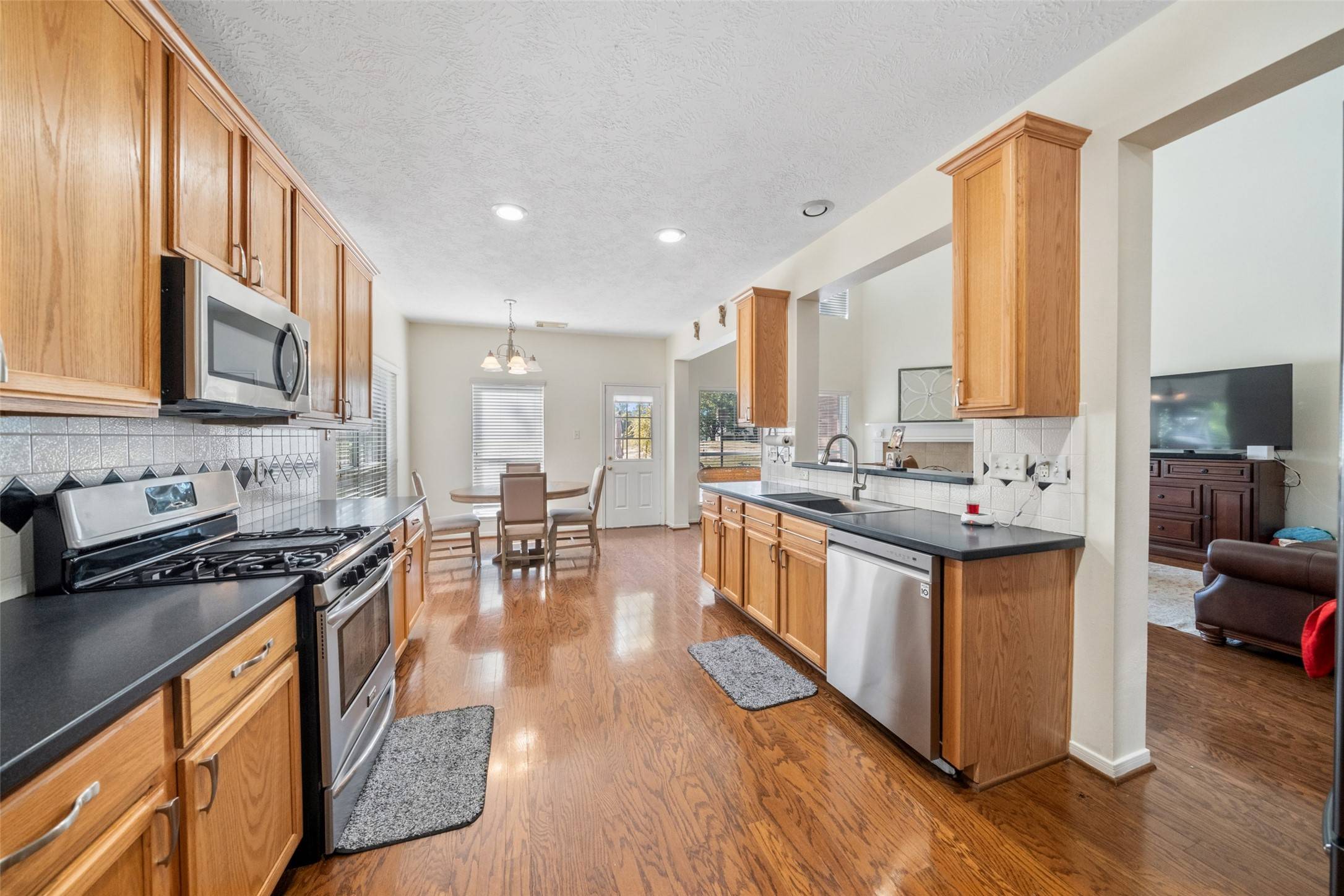 Humble, TX 77346,8402 Hunters Village DR