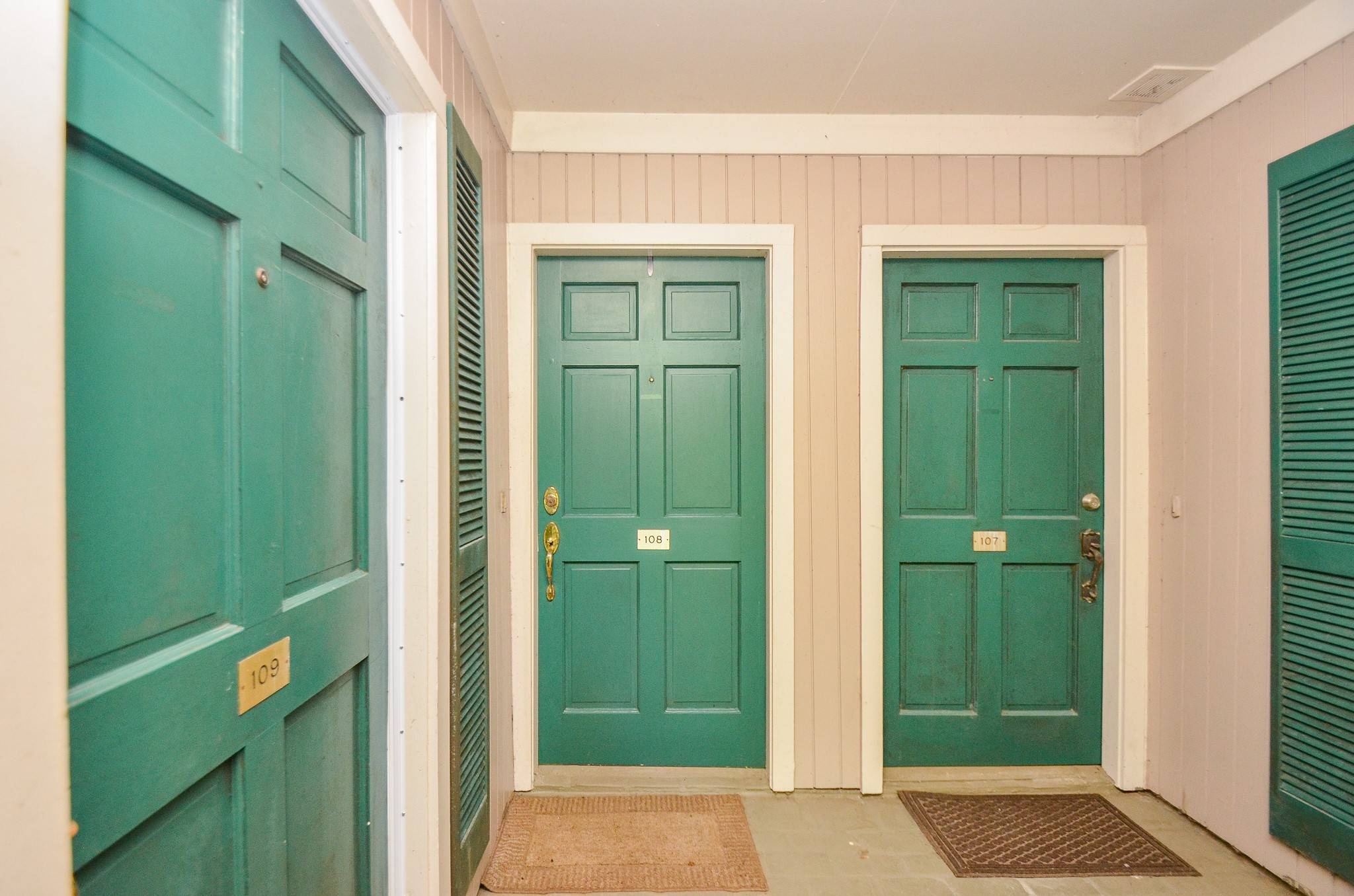 Houston, TX 77063,2238 S PINEY POINT ROAD #108