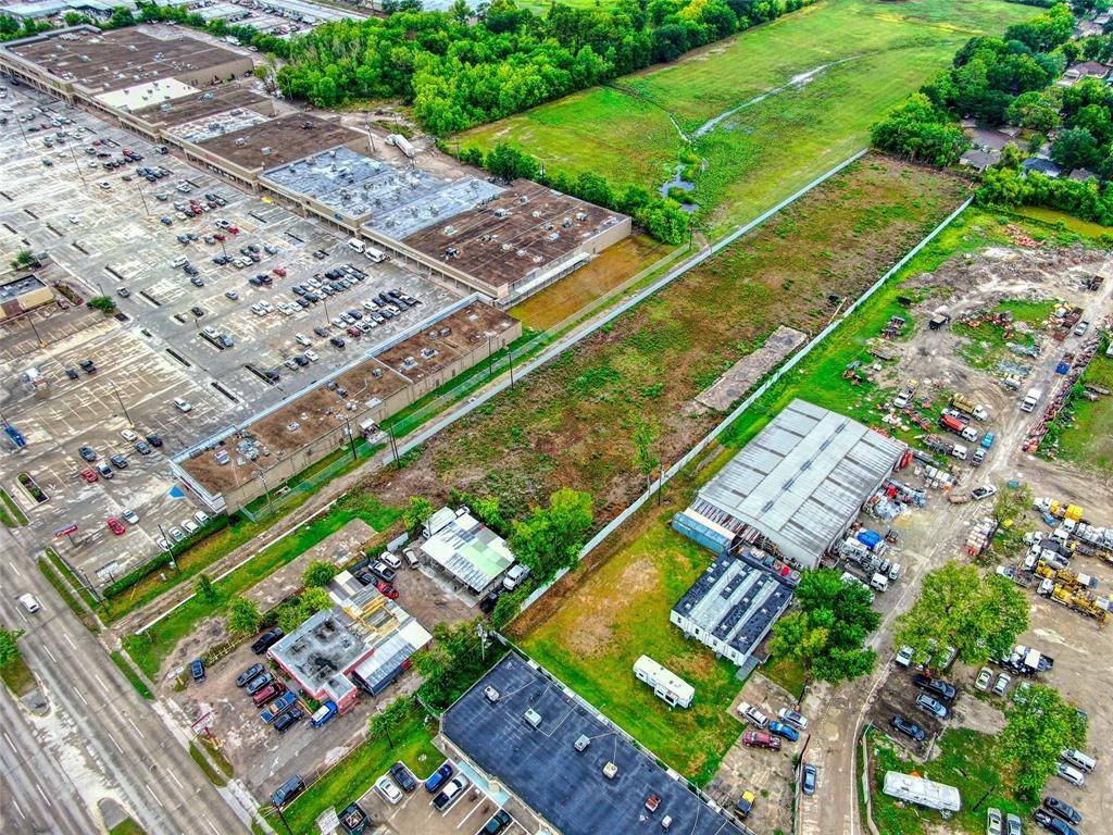 Houston, TX 77076,220 Little York RD