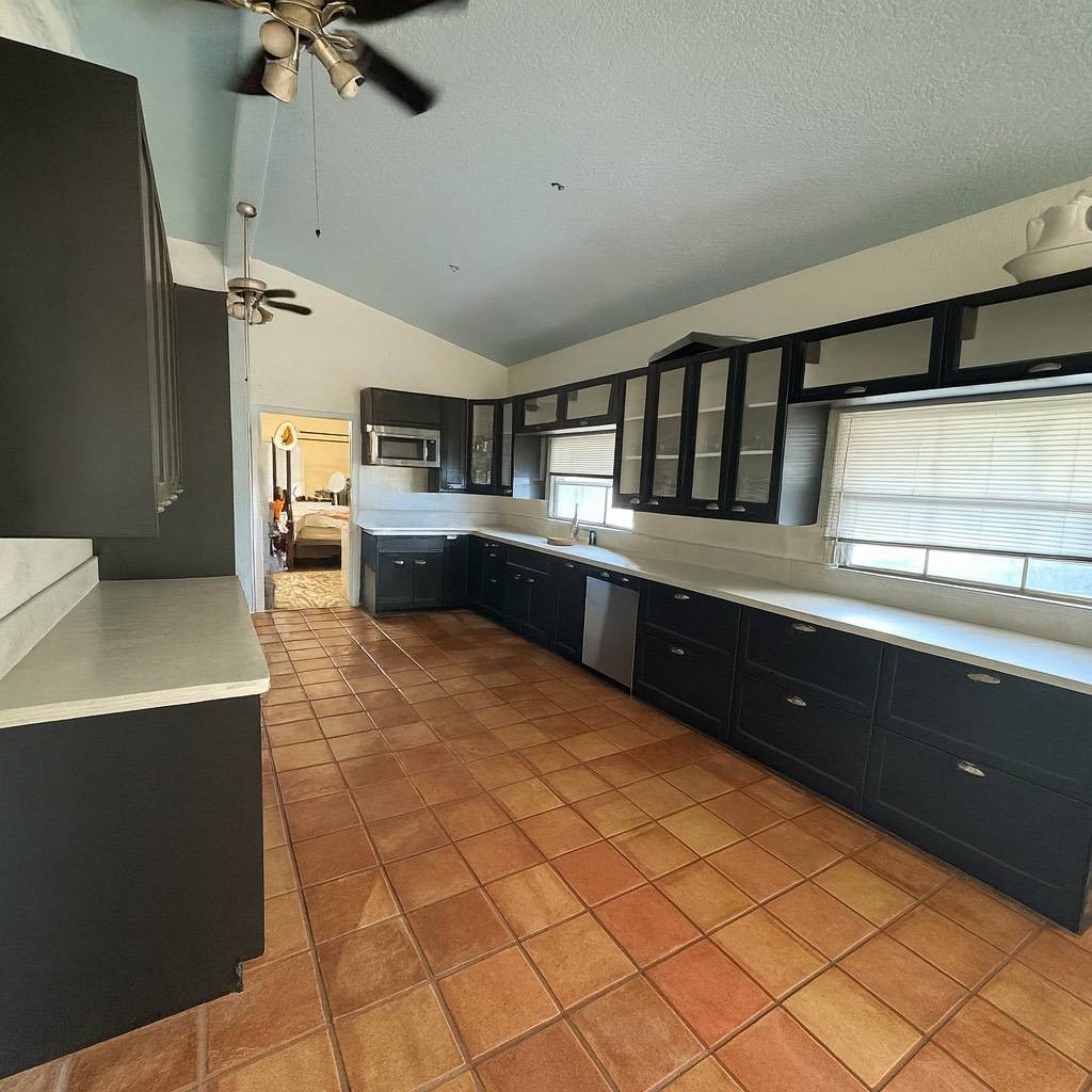 Dickinson, TX 77539,611 and 615 Broadway