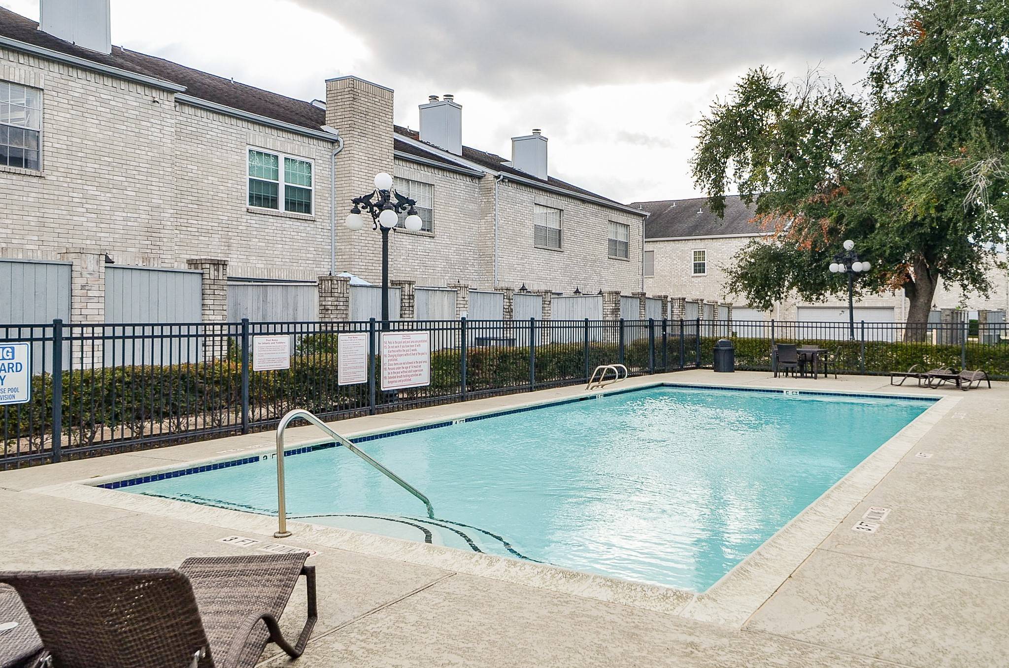 Houston, TX 77042,324 Wilcrest DR #324