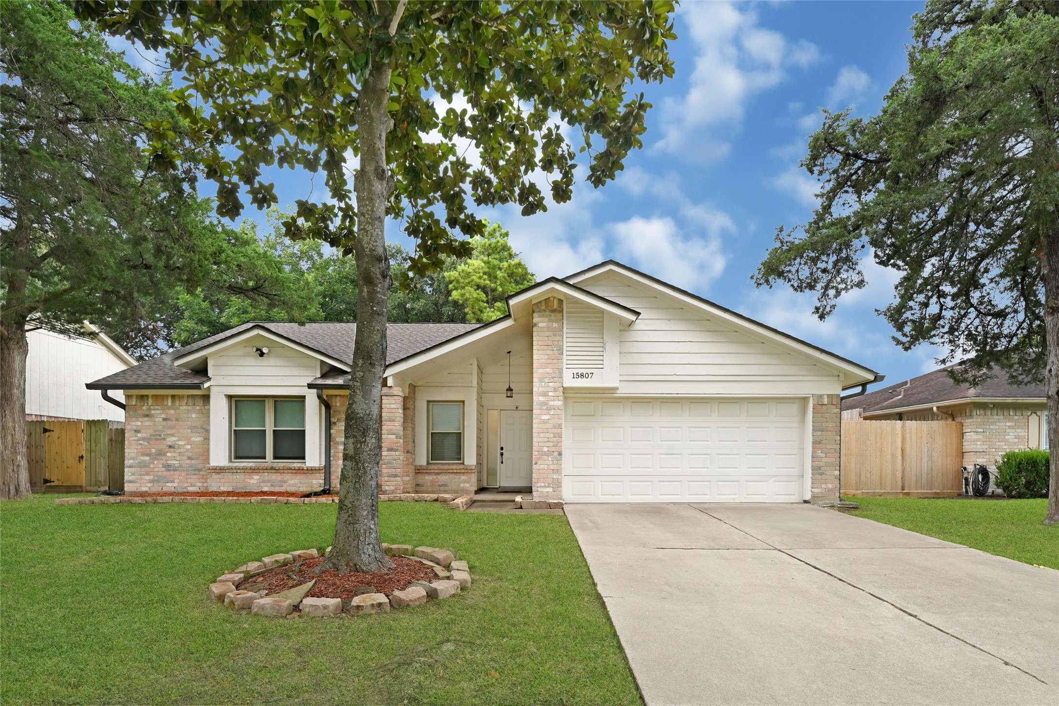 Houston, TX 77083,15807 Pasadero DR