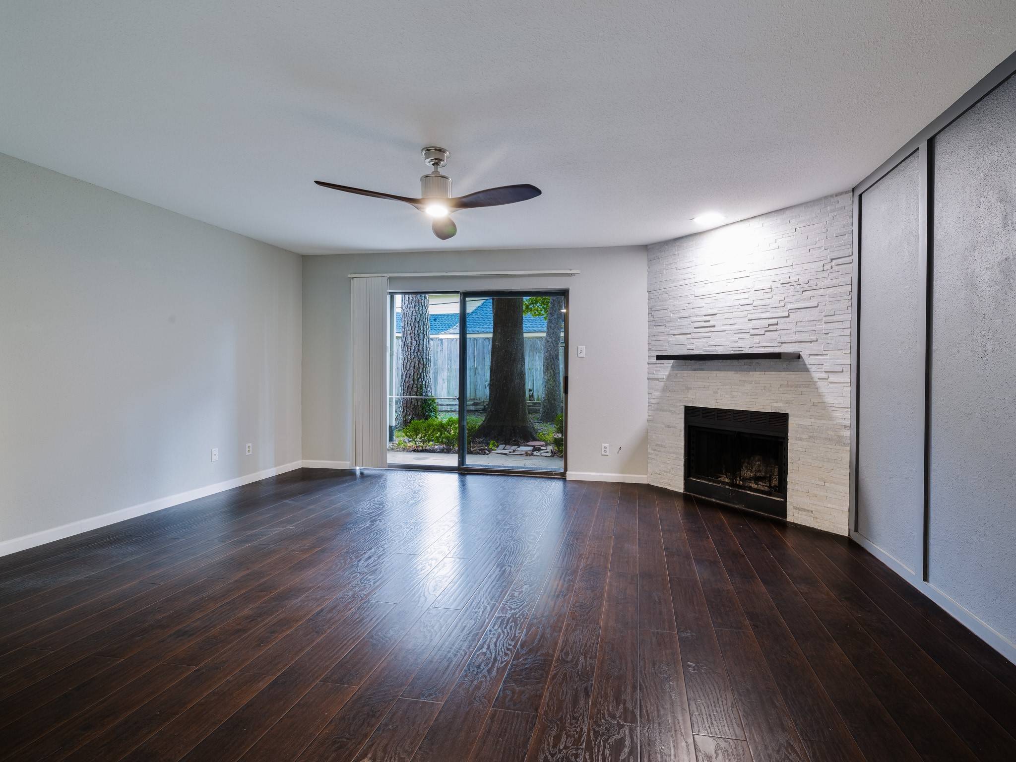 Houston, TX 77069,14911 Wunderlich DR #907