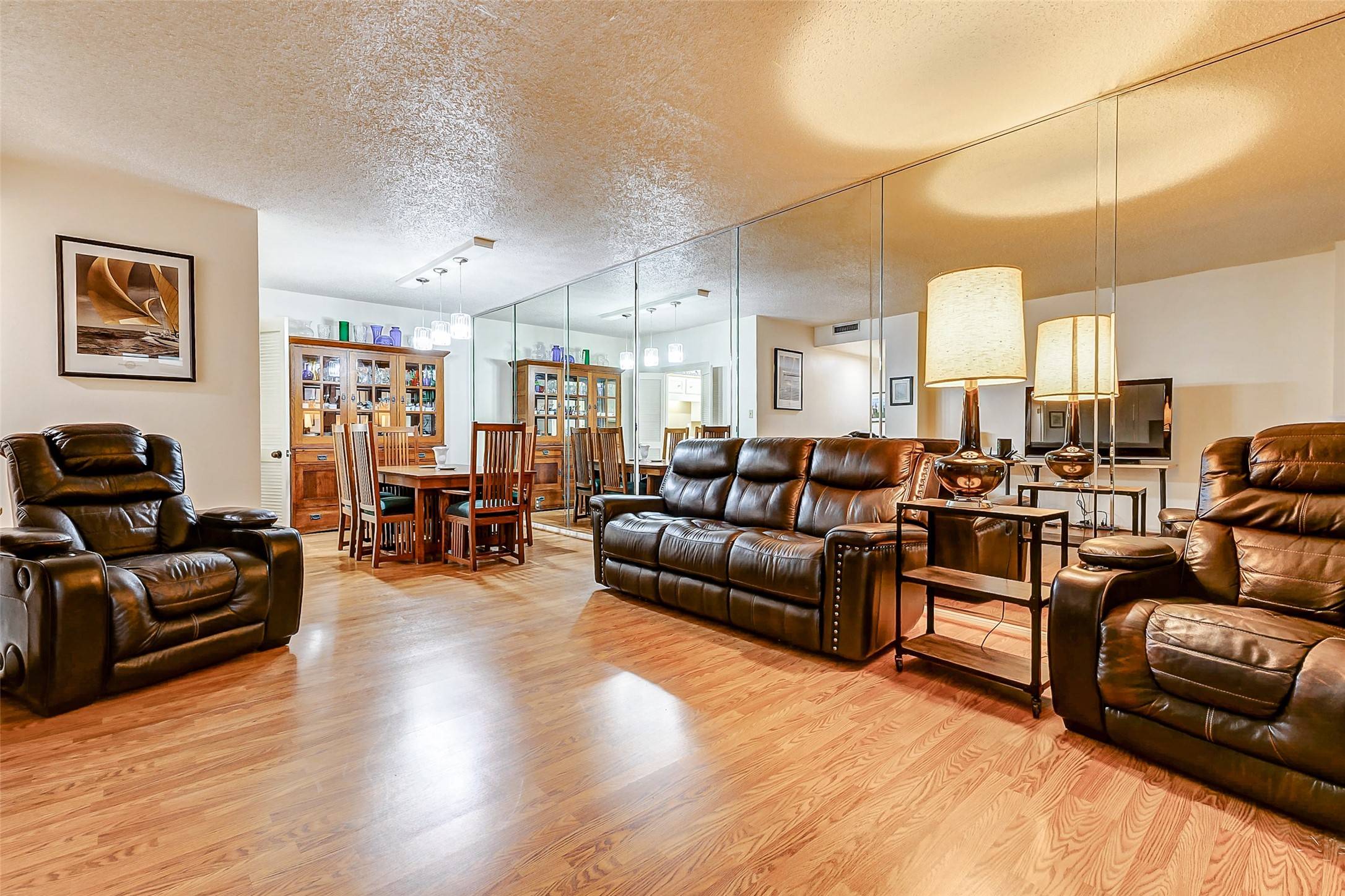 Houston, TX 77057,661 Bering DR #704