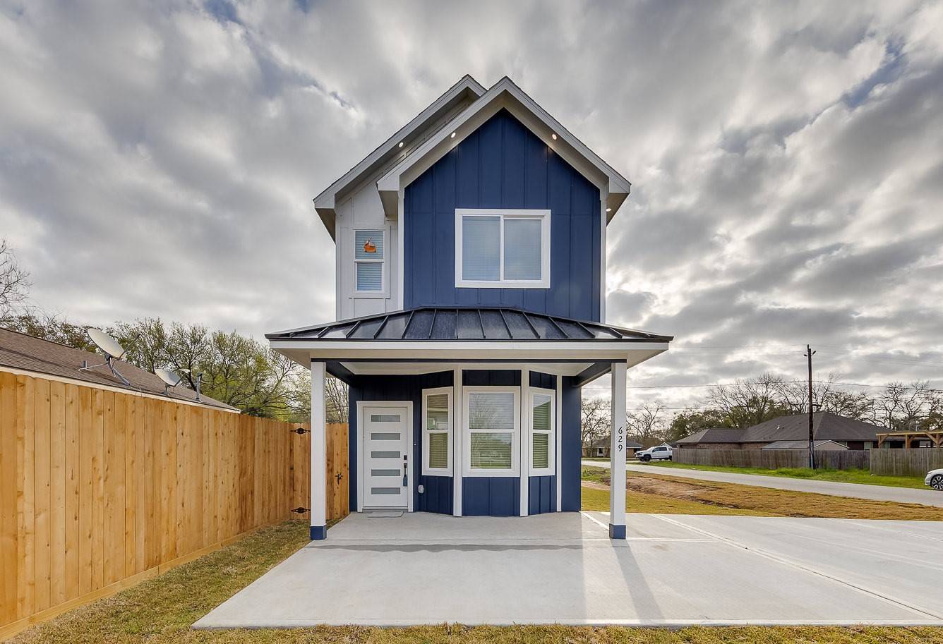 La Porte, TX 77571,629 S 6th ST