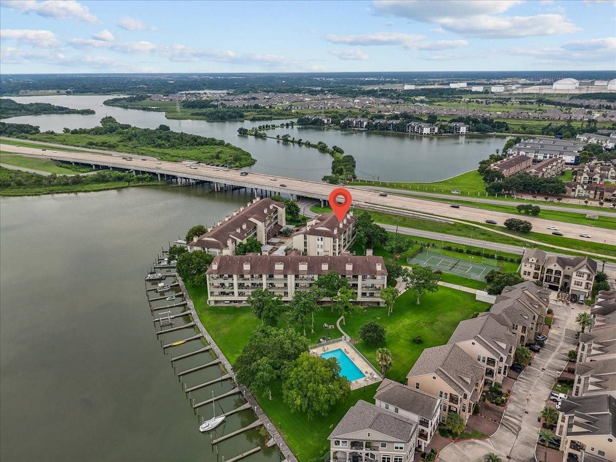 Webster, TX 77058,18809 Egret Bay BLVD #212