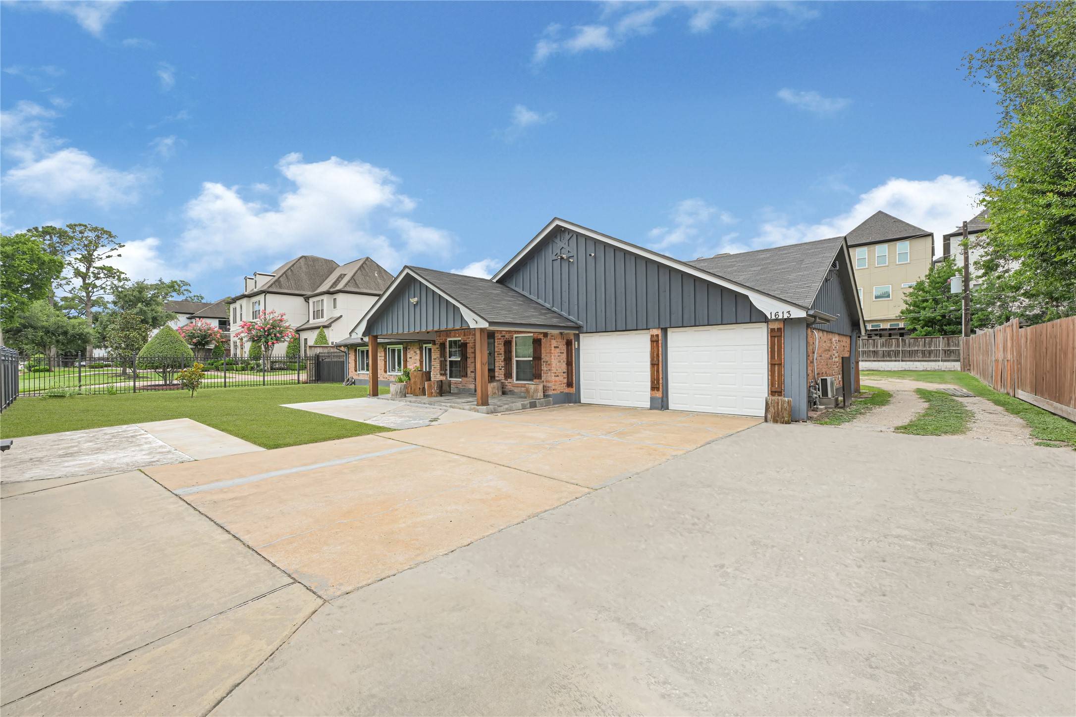 Houston, TX 77043,1613 Wycliffe DR
