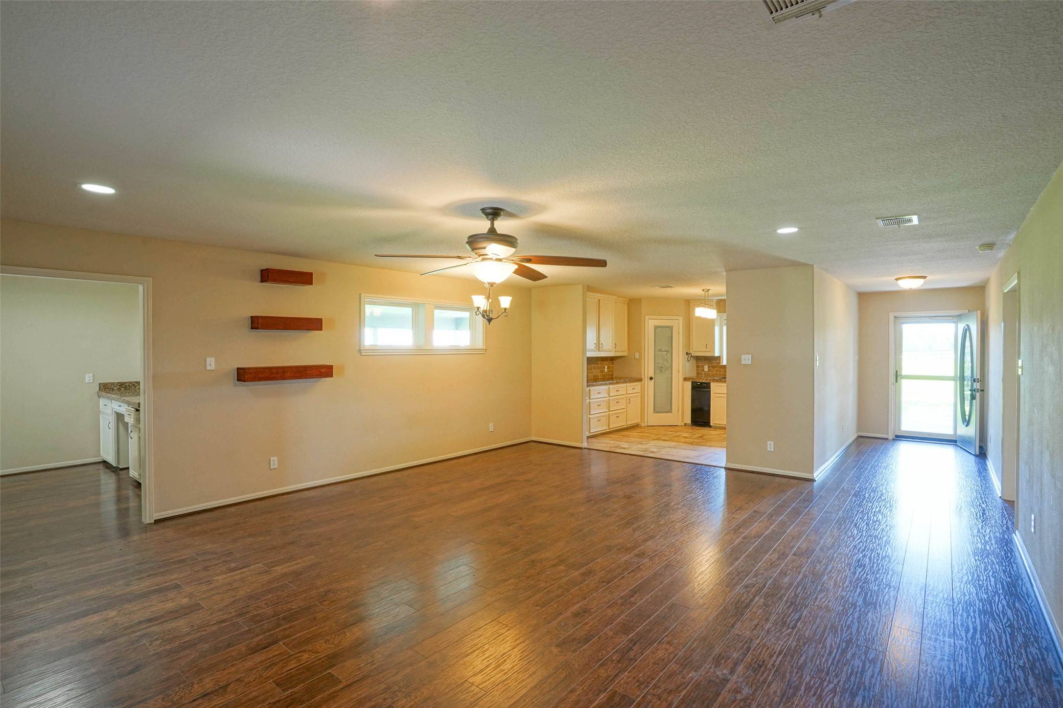 Richards, TX 77873,15991 SH 30