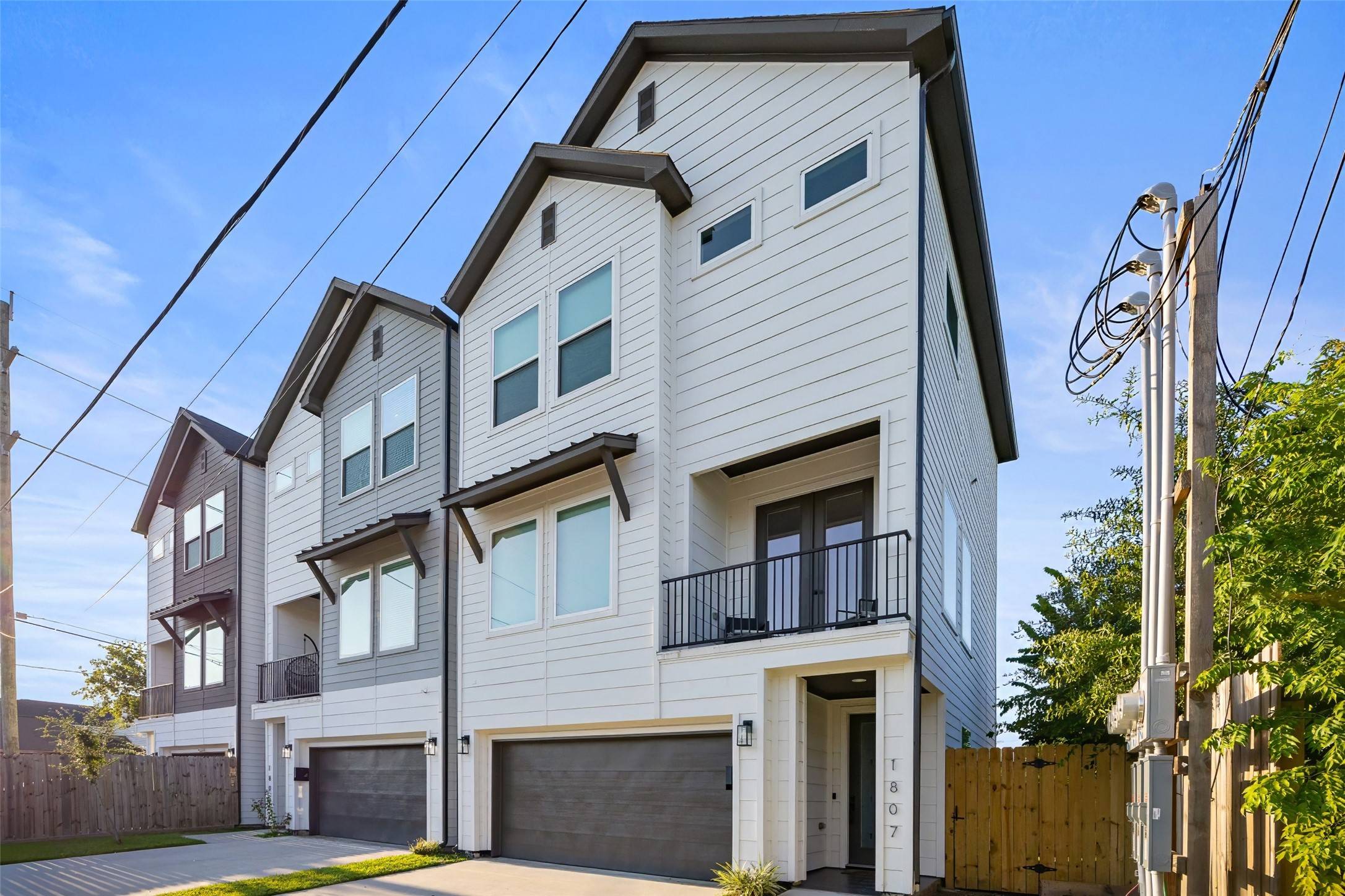 Houston, TX 77026,1807 Lee ST