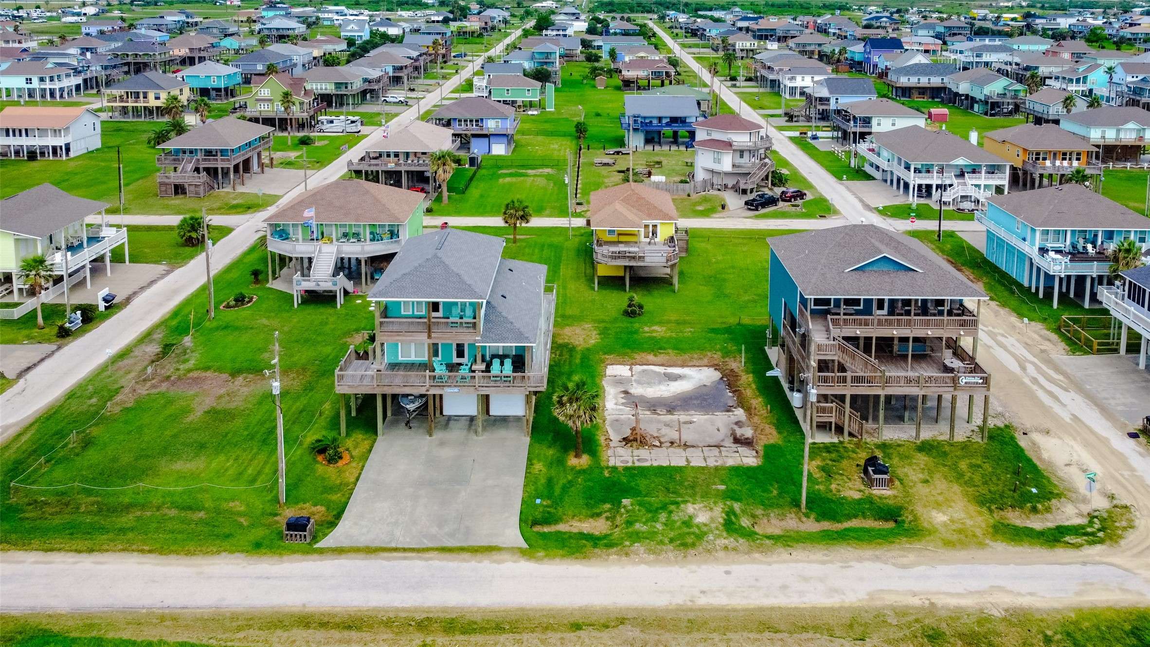 Crystal Beach, TX 77650,1337 Emerald DR