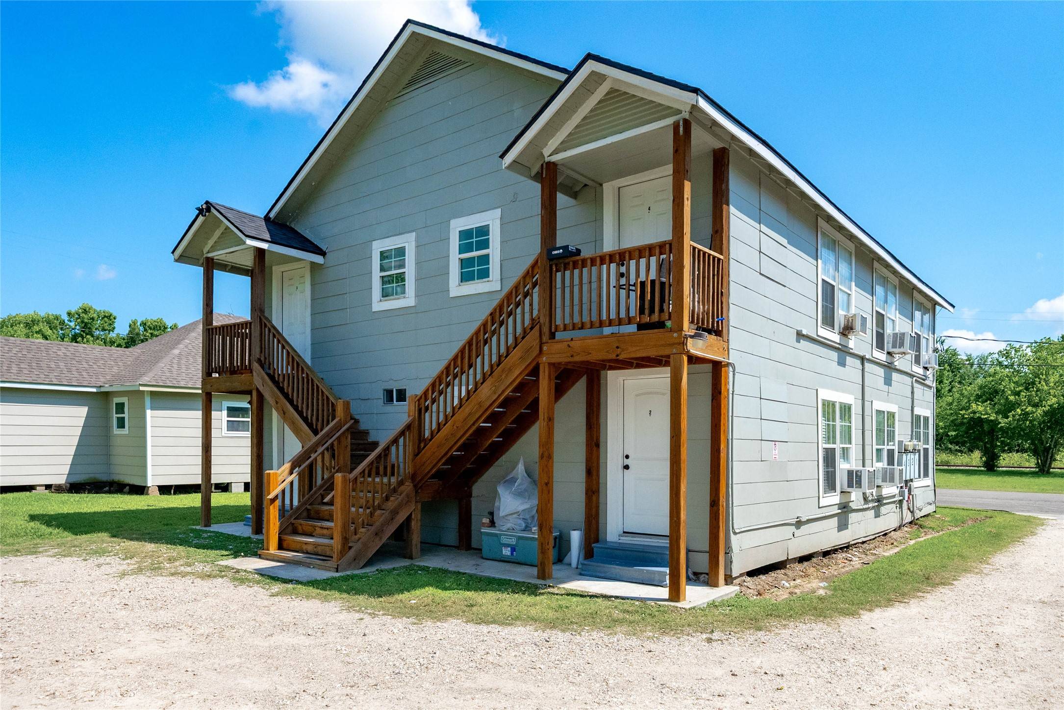 Baytown, TX 77520,214 W Republic ST #10