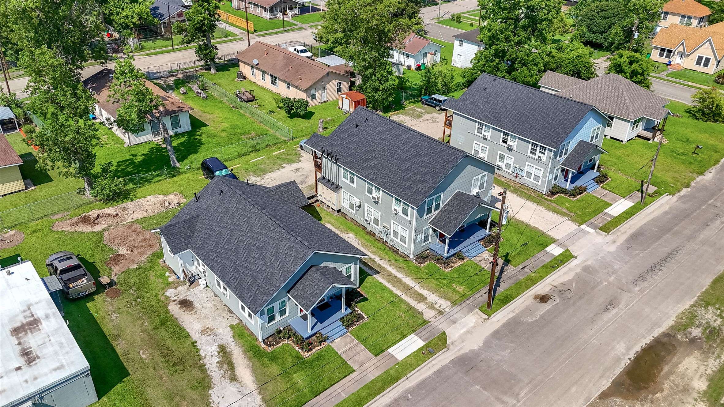 Baytown, TX 77520,214 W Republic ST #10