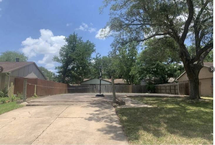 Richmond, TX 77469,6835 Tara DR