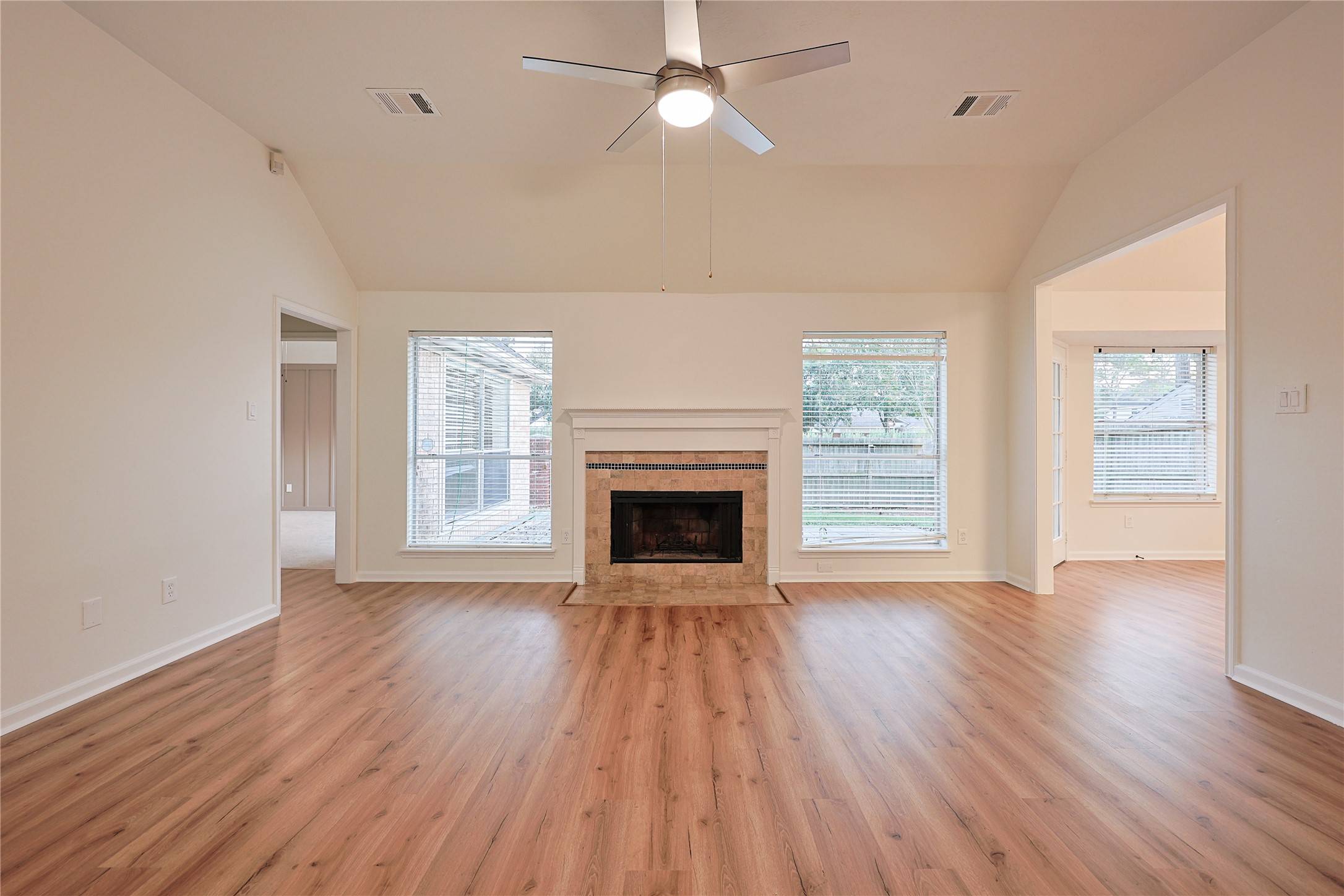 League City, TX 77573,2109 Eastland ST