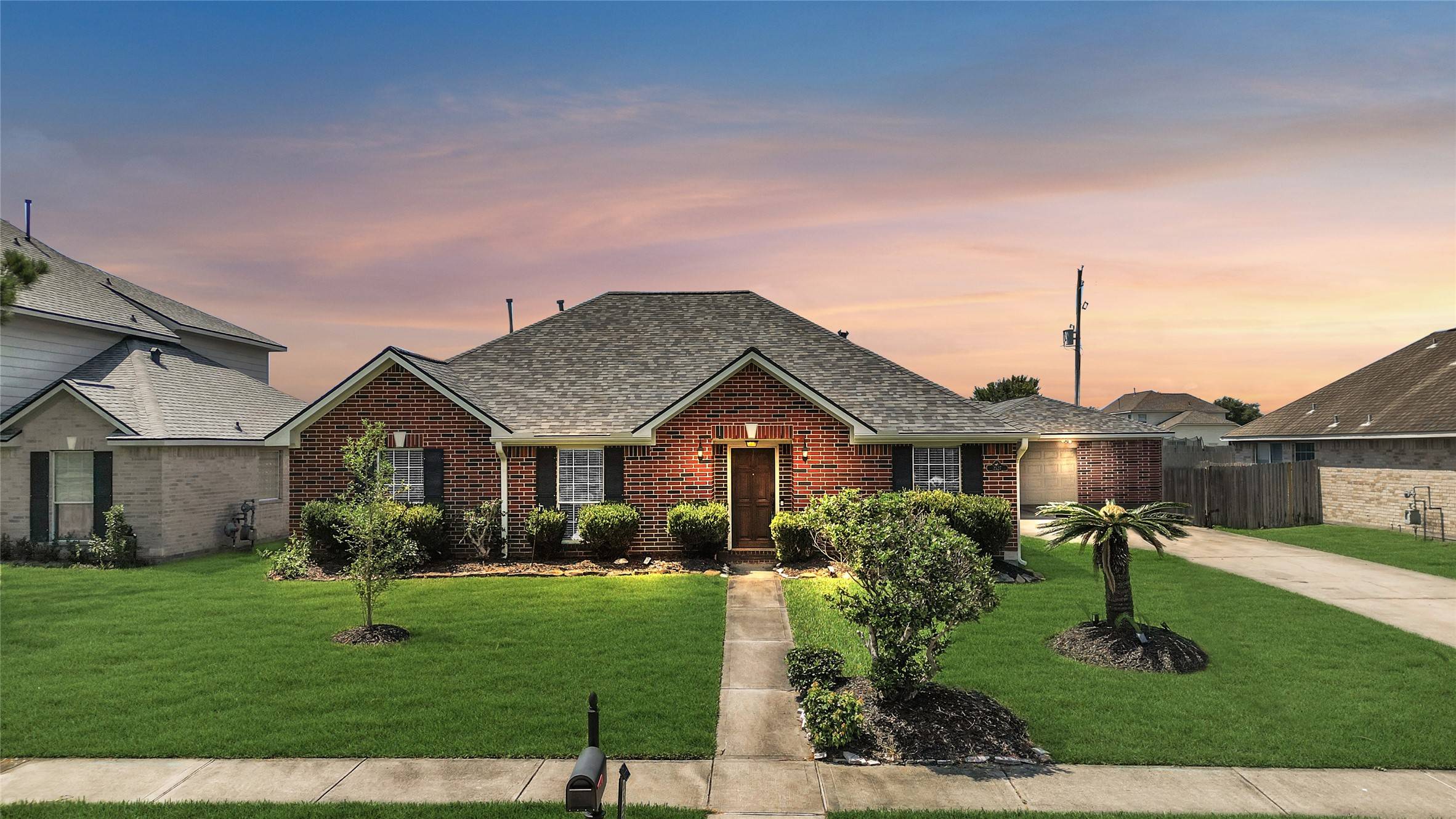 League City, TX 77573,2527 Purple Horse DR