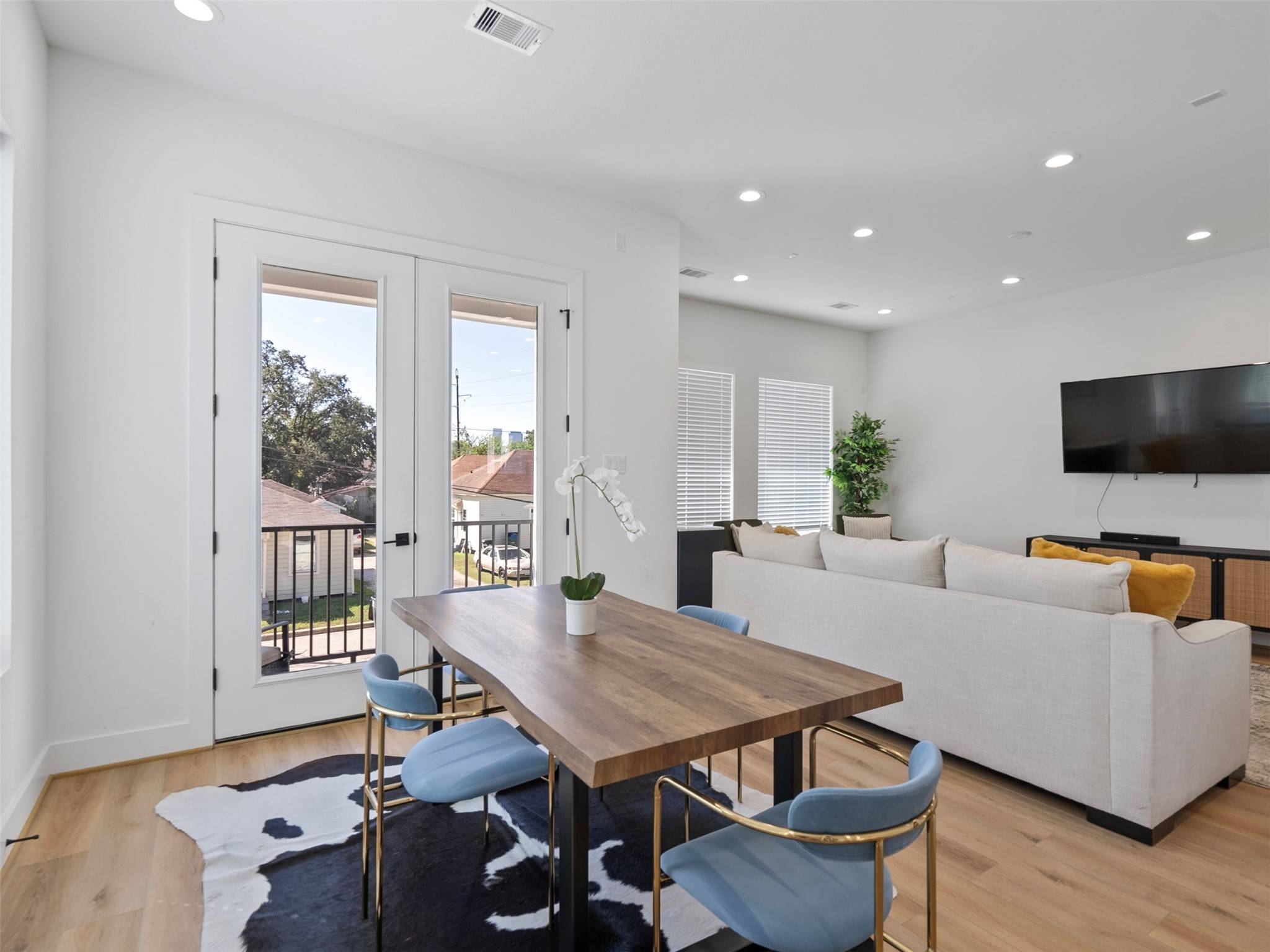 Houston, TX 77026,1807 Lee ST