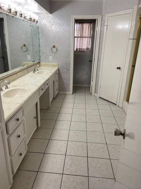Houston, TX 77071,7846 vicki john