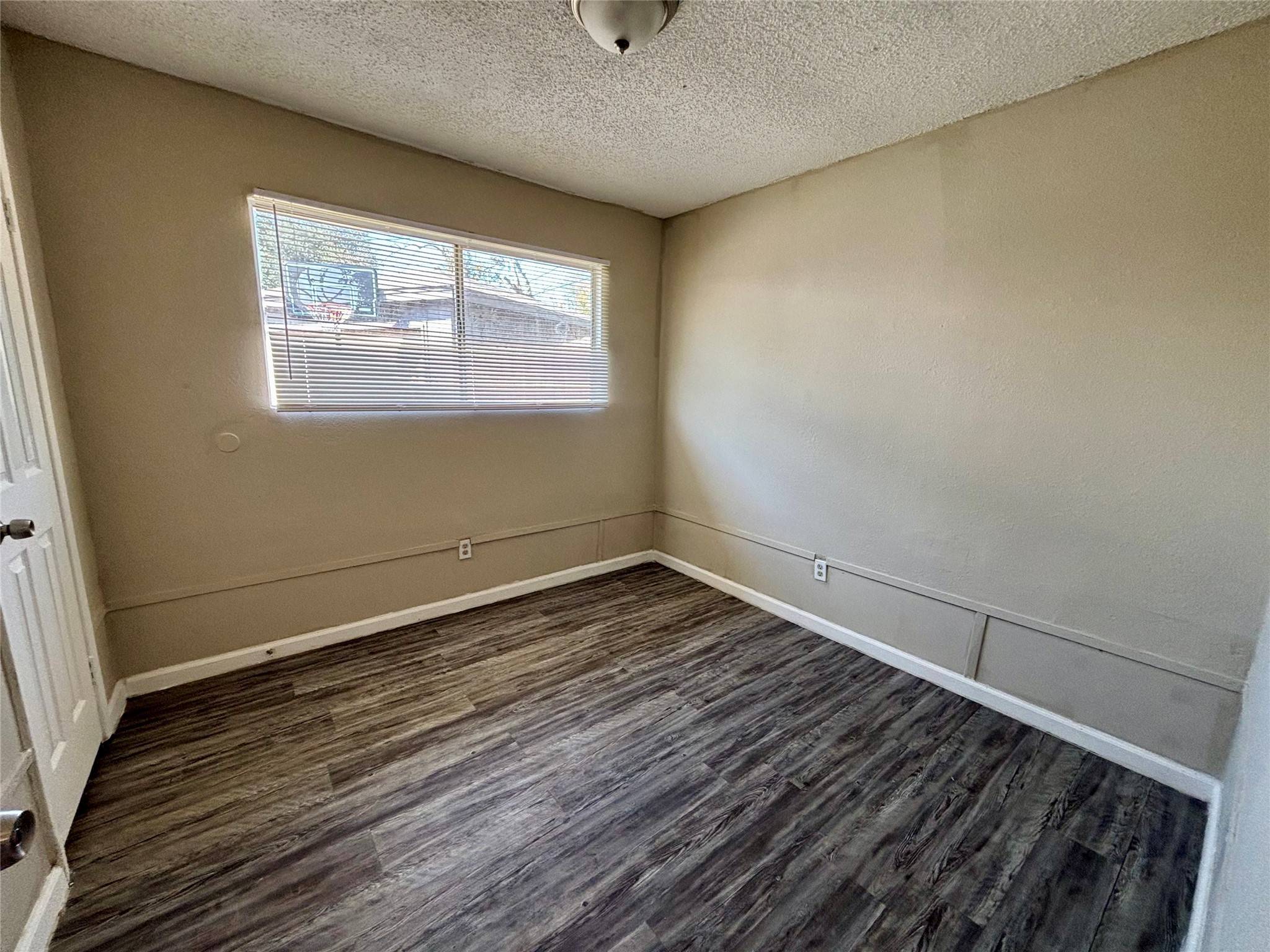 Houston, TX 77053,5610 Drakestone Bl