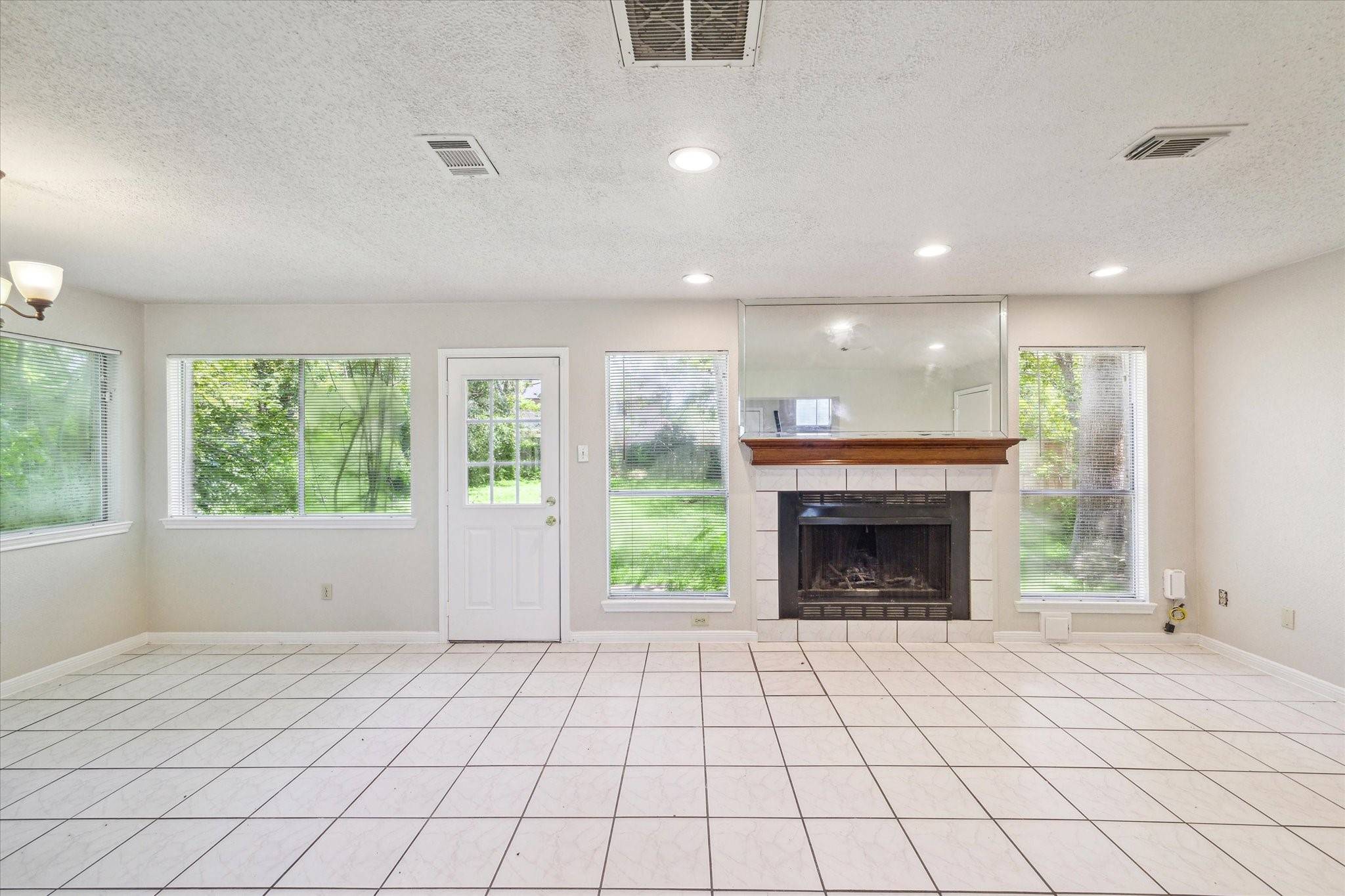 Sugar Land, TX 77479,2919 Great Lakes AVE
